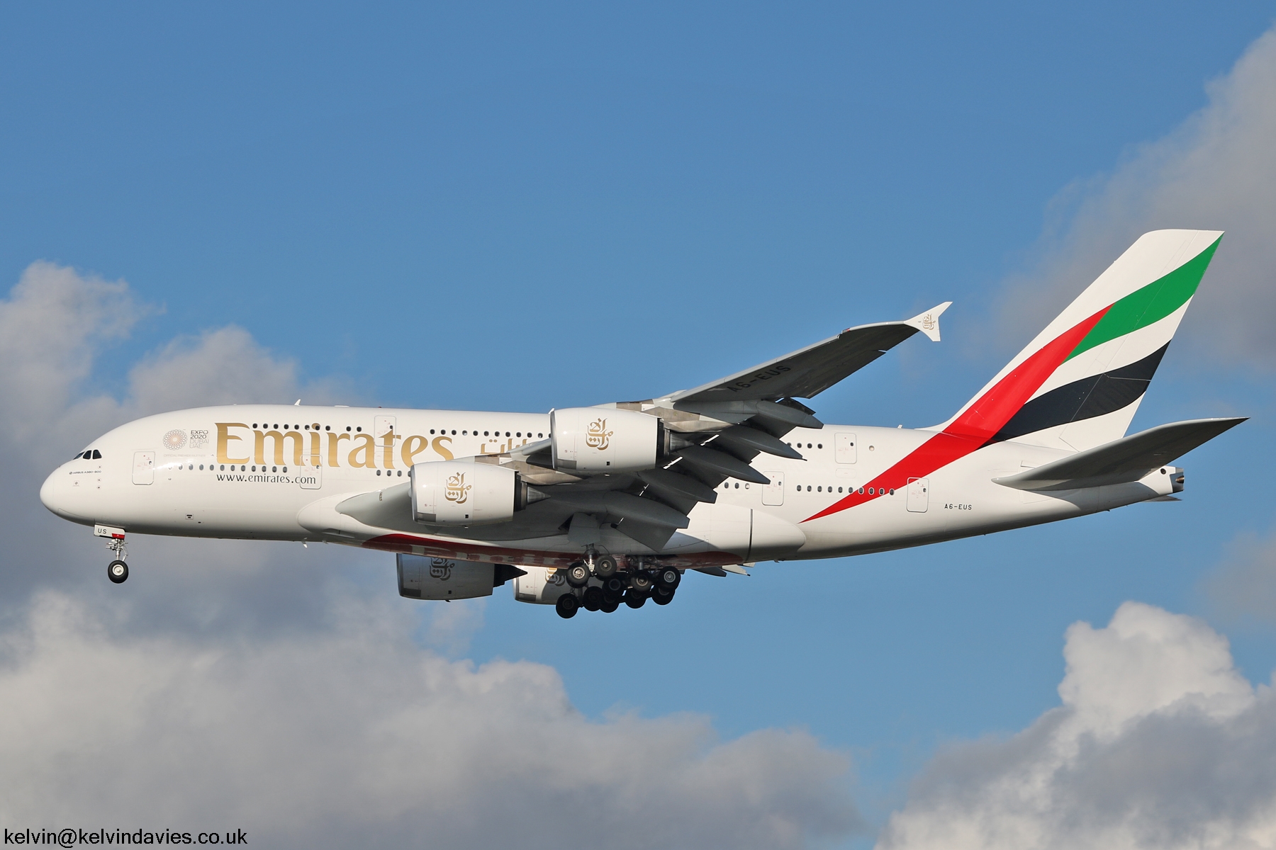 Emirates A380 A6-EUS