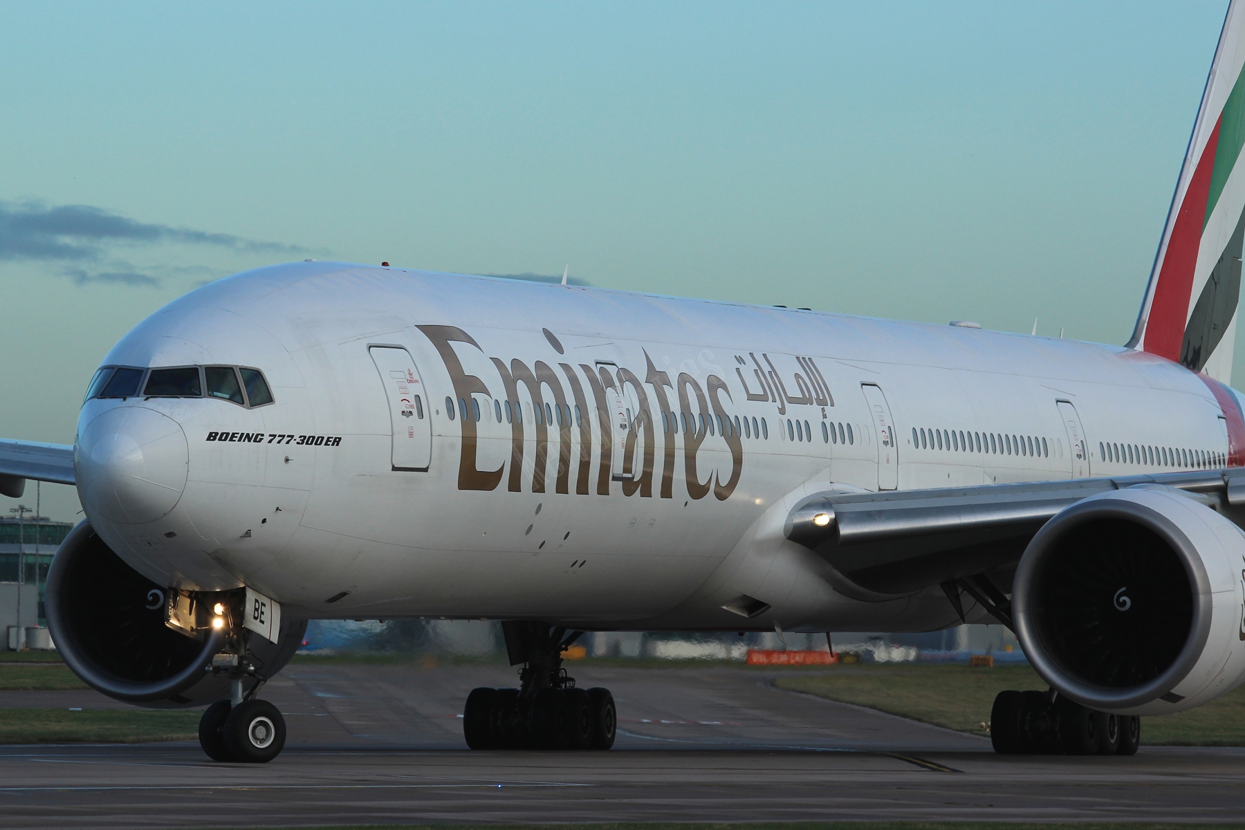 Emirates 777 A6-EBE