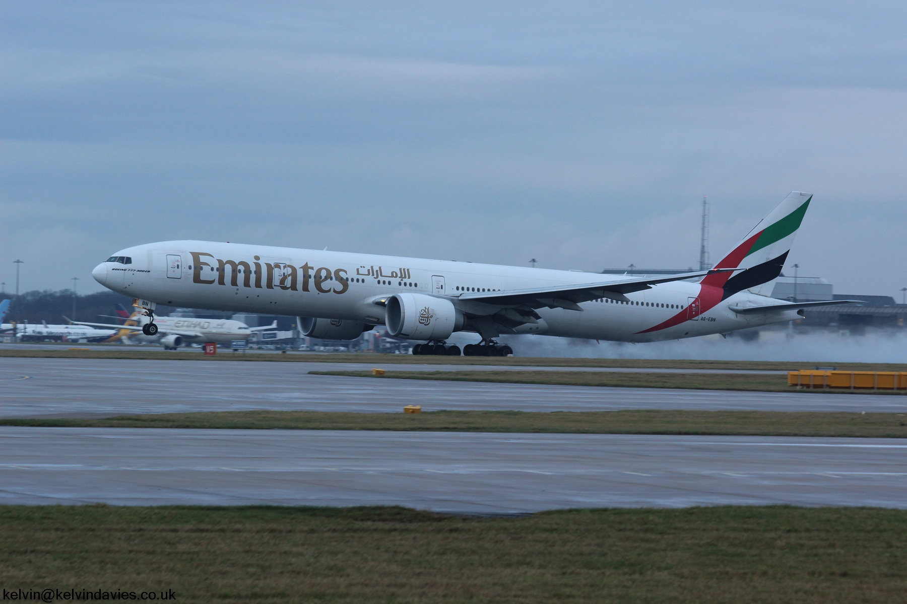 Emirates 777 A6-EBN