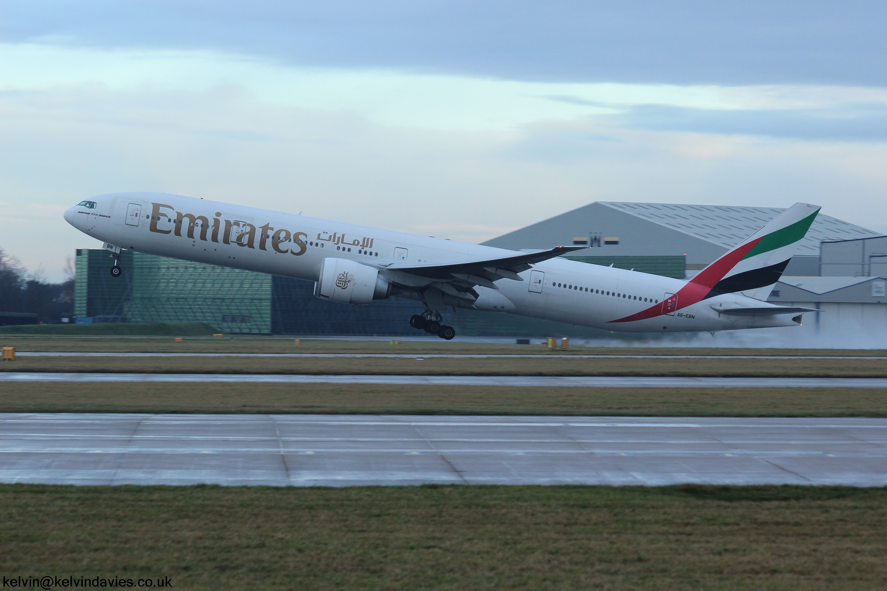 Emirates 777 A6-EBN
