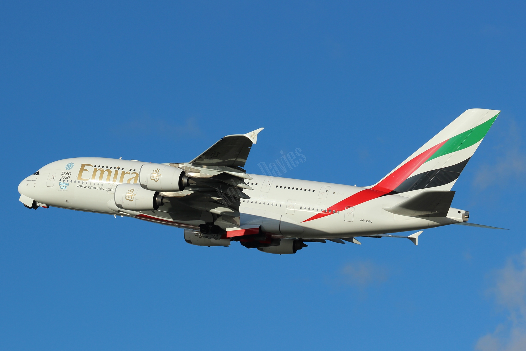 Emirates A380 A6-EDG