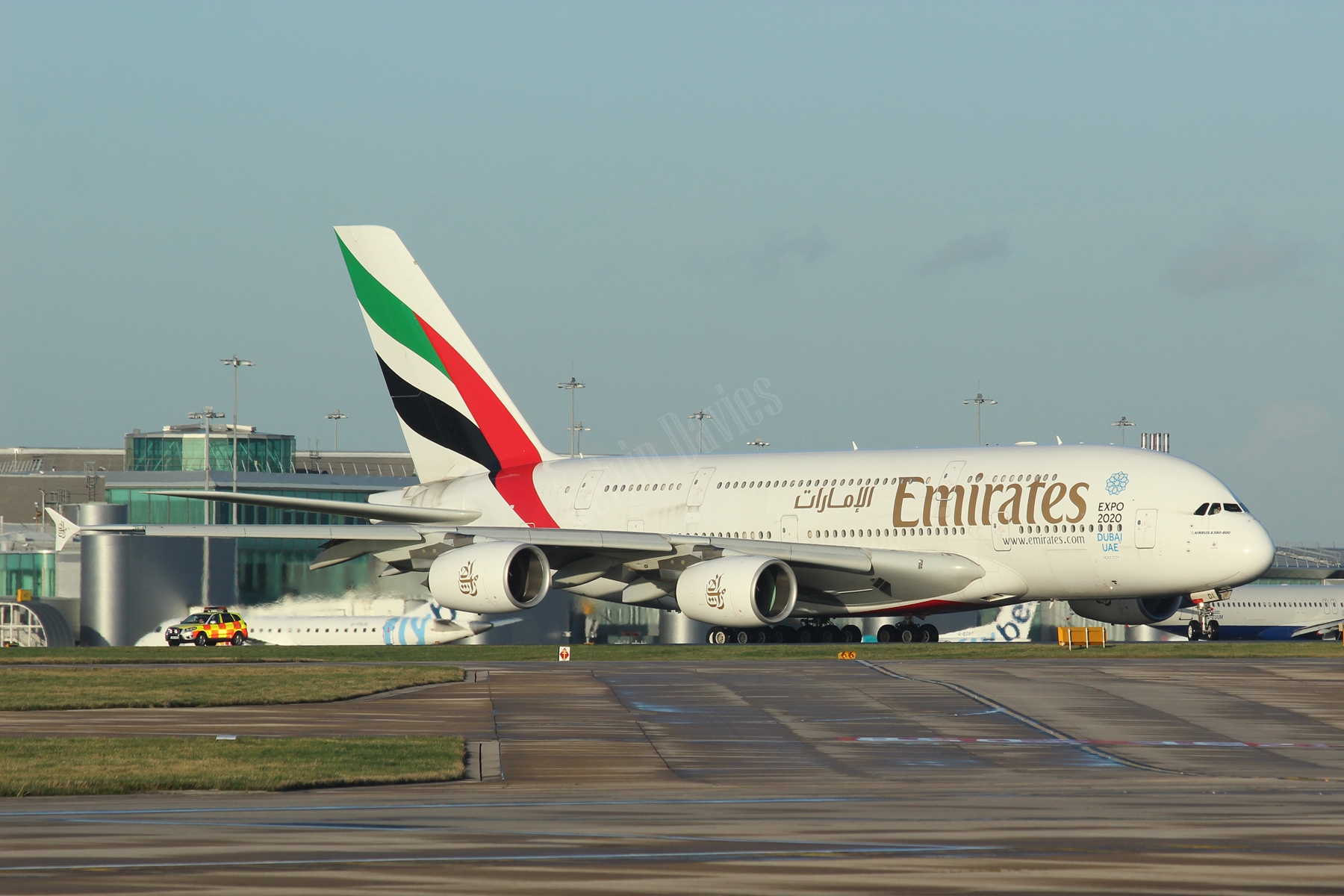 Emirates A380 A6-EDI