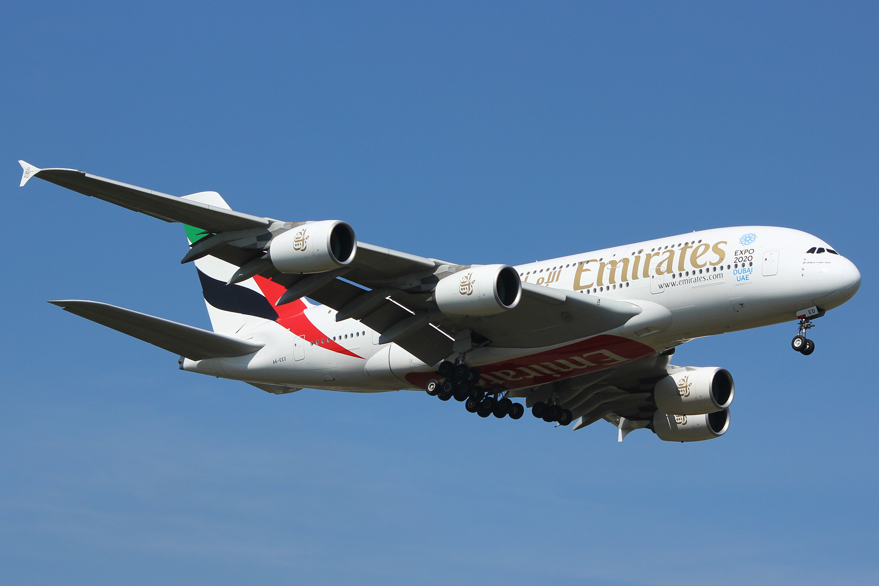 Emirates A380 A6-EED