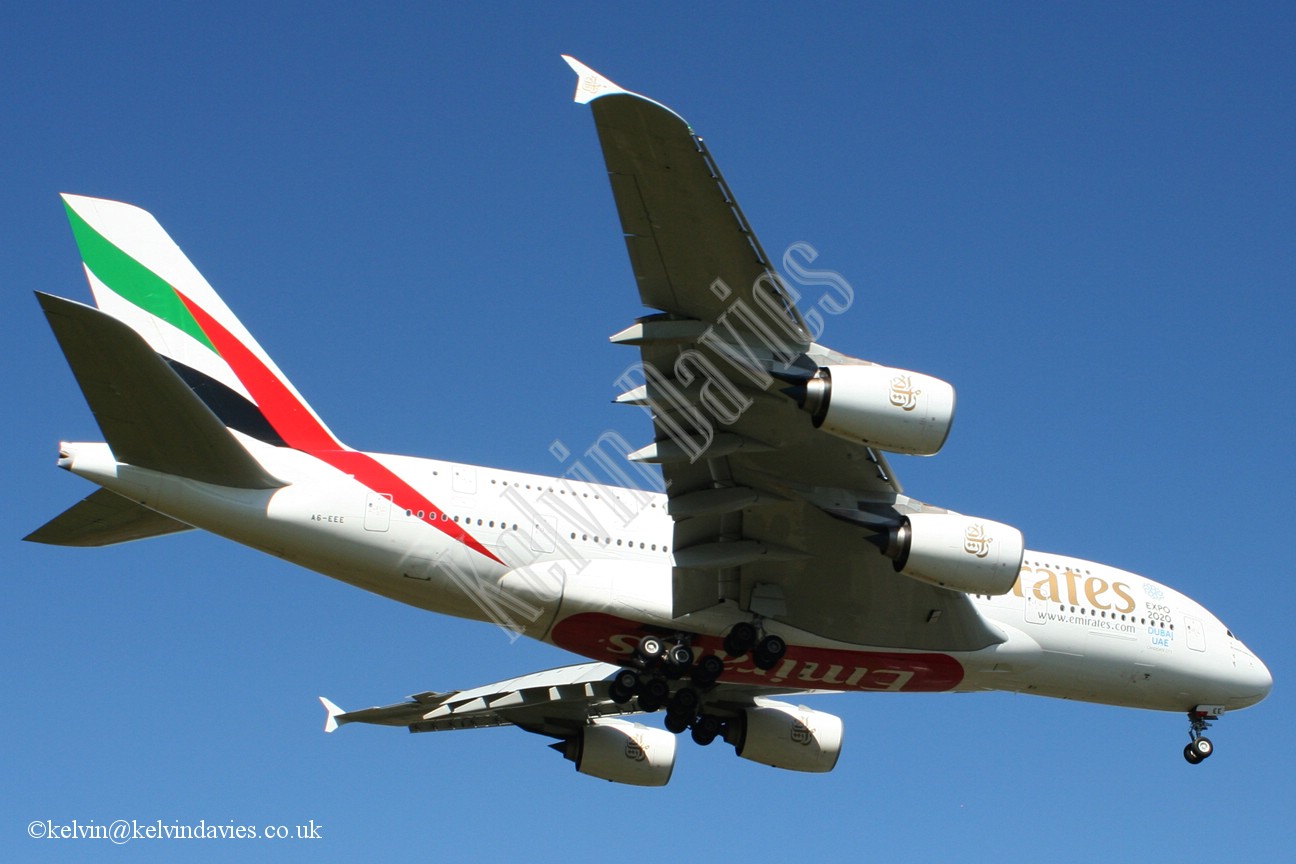 Emirates A380 A6-EEE
