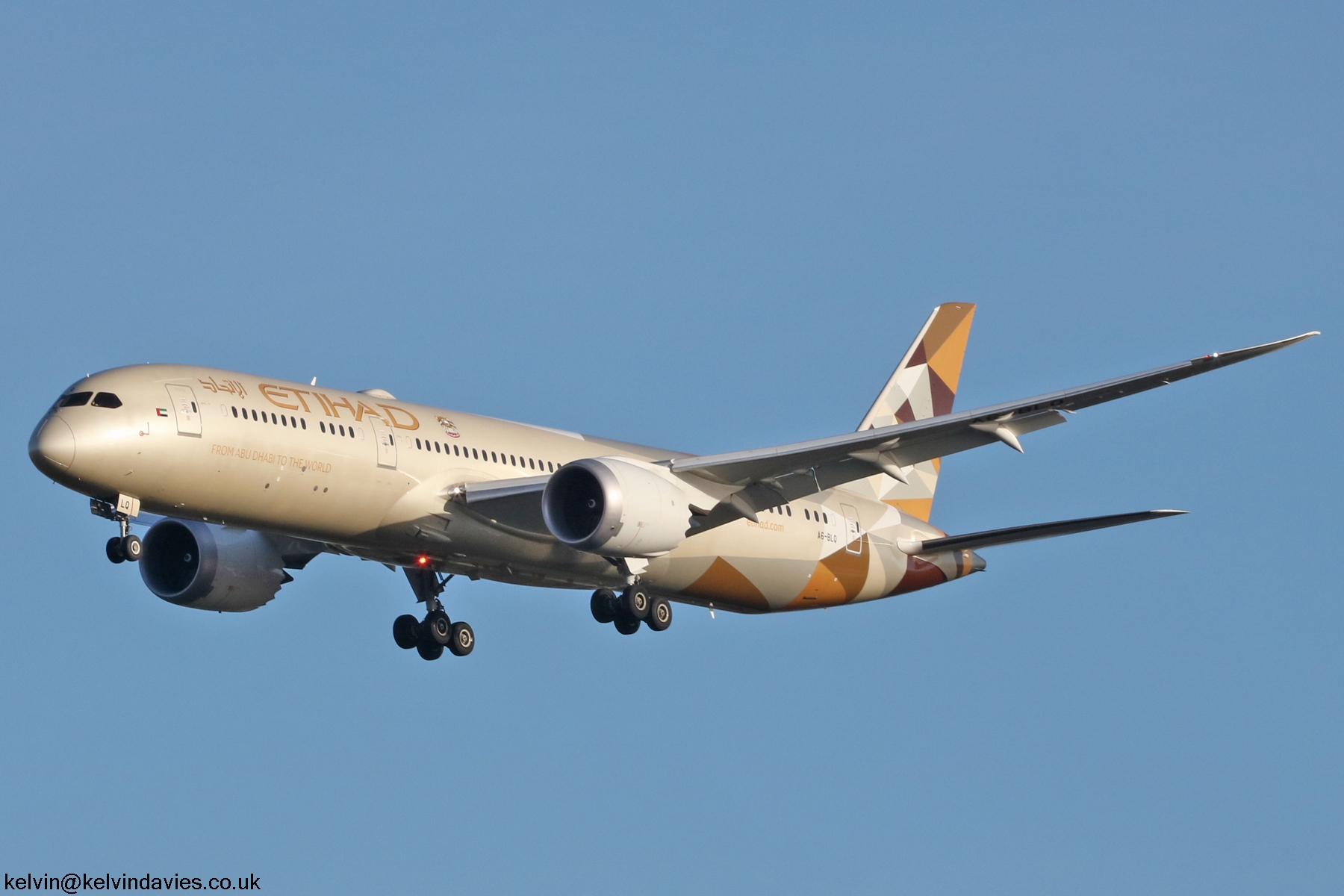 Etihad Airways 787 A6-BLQ