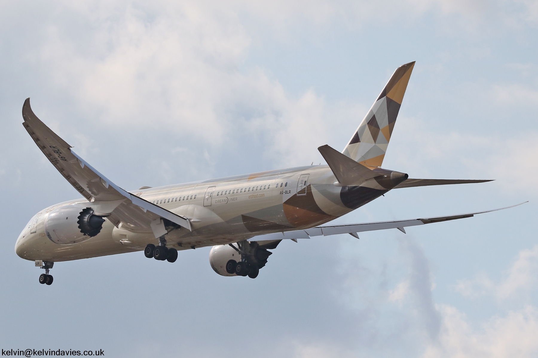 Etihad Airways 787 A6-BLR