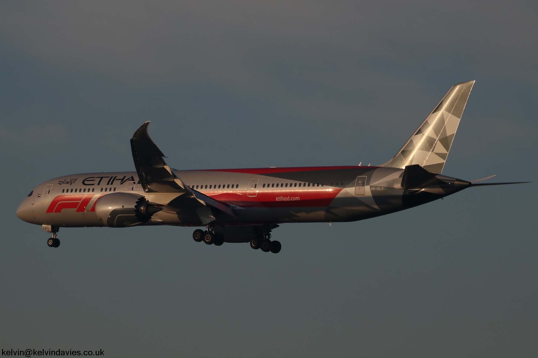 Etihad Airways 787 A6-BLV