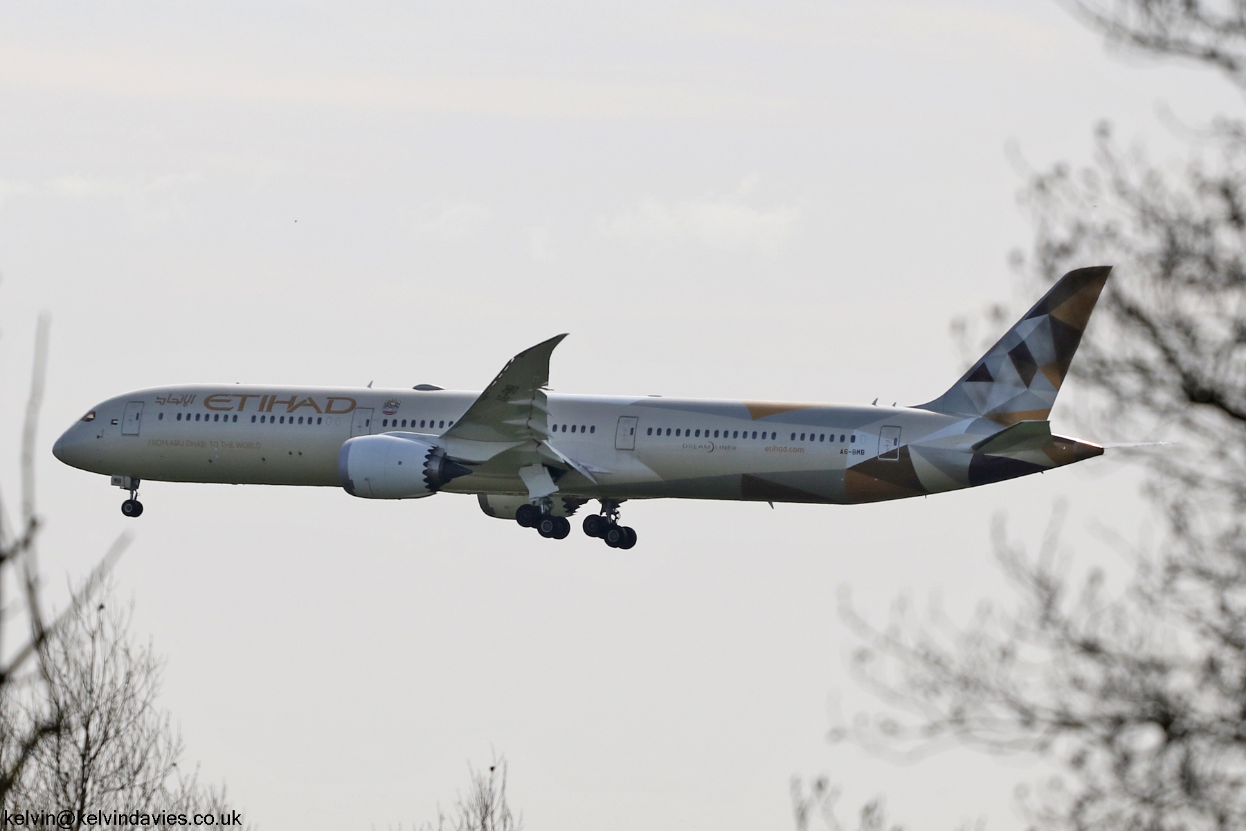 Etihad Airways 787 A6-BMB