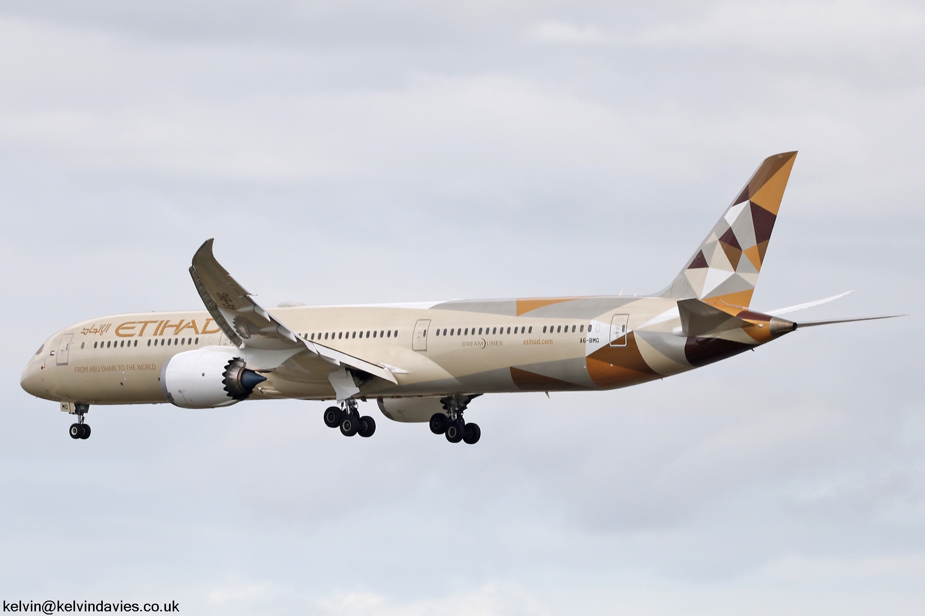 Etihad Airways 787 A6-BMG