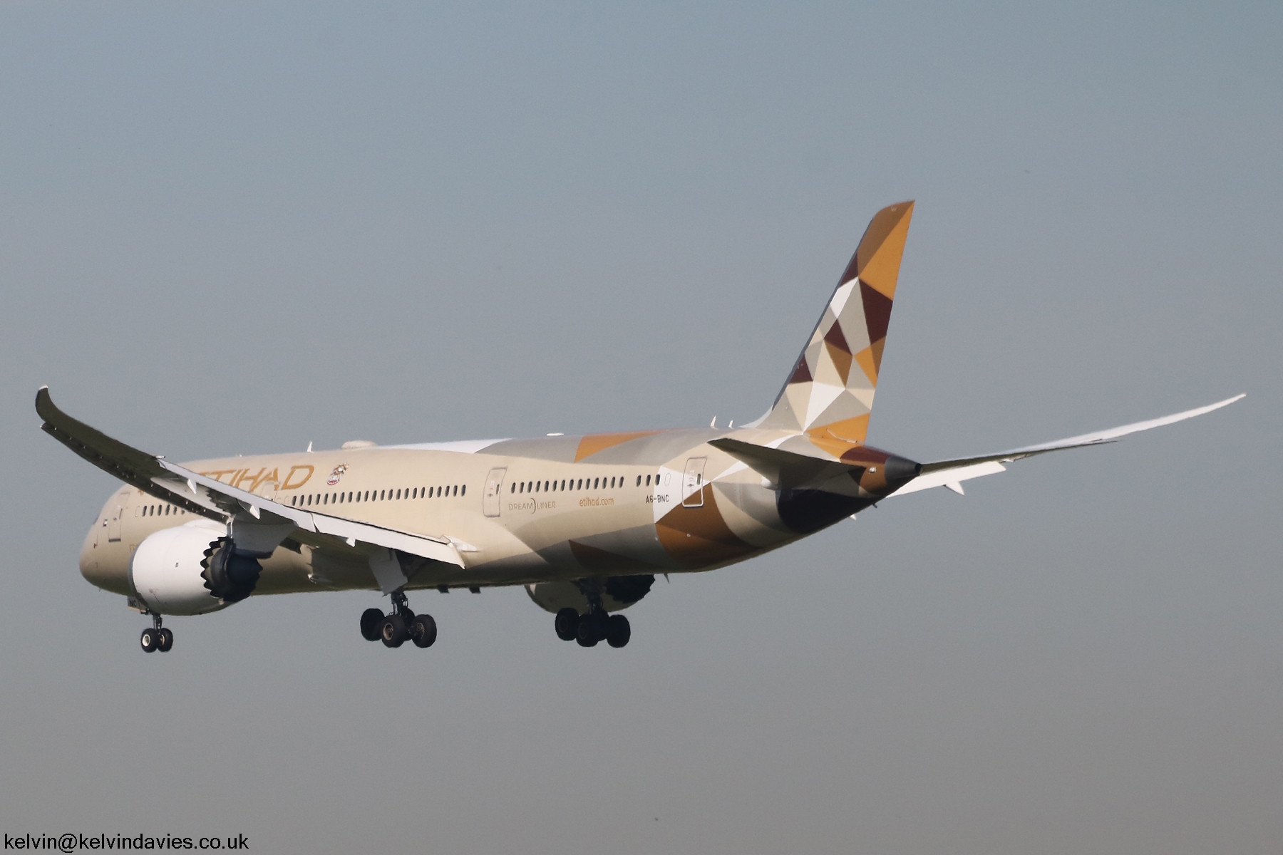 Etihad Airways 787 A6-BNC