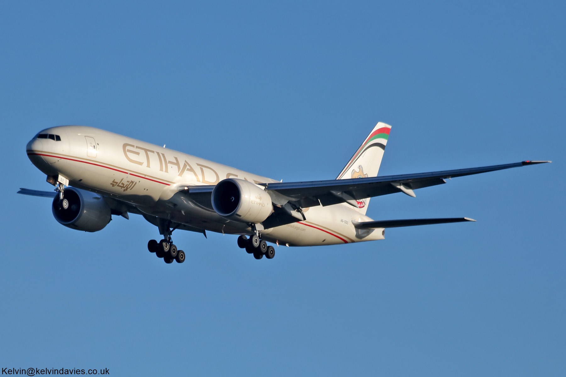 Etihad Airways 777 A6-DDC