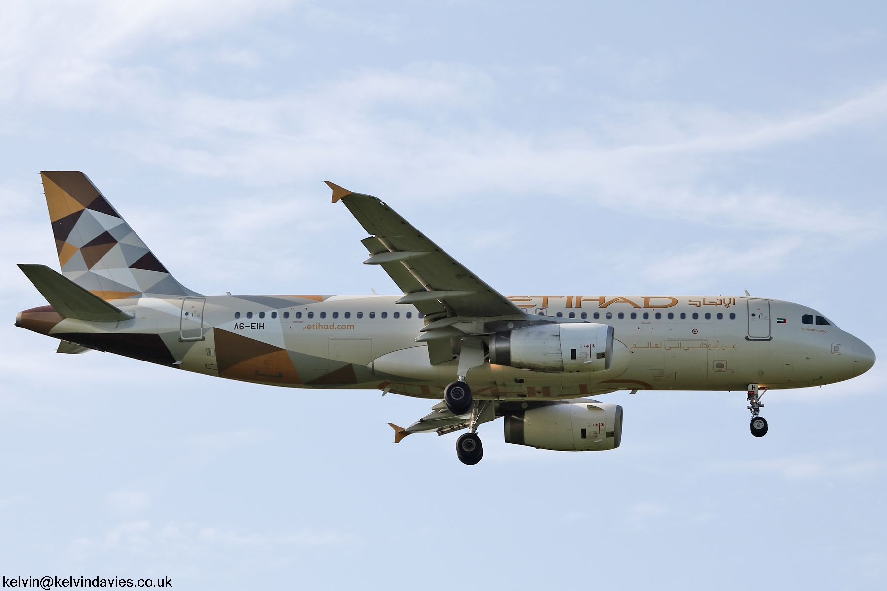 Etihad Airways A320 A6-EIH