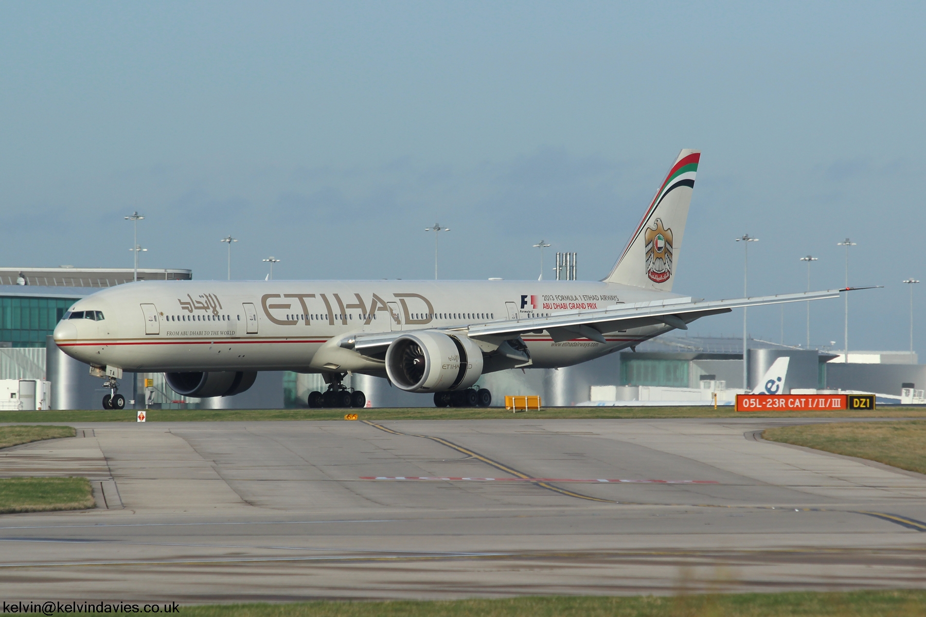 Etihad Airways 777 A6-ETA