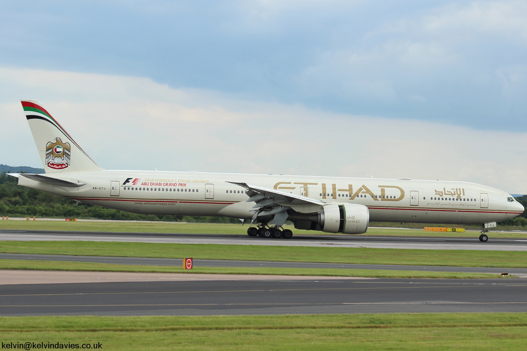 Etihad Airways 777 A6-ETJ