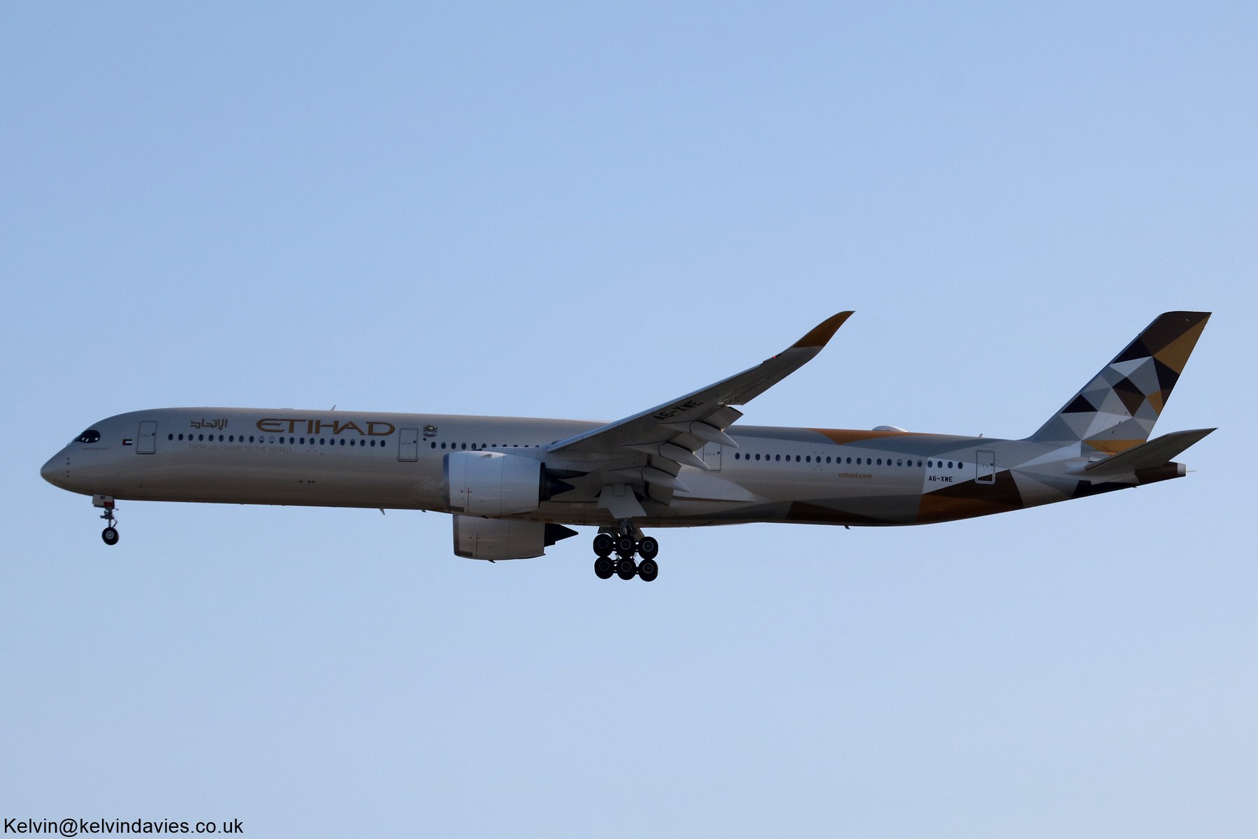 Etihad Airways A350 A6-XWE