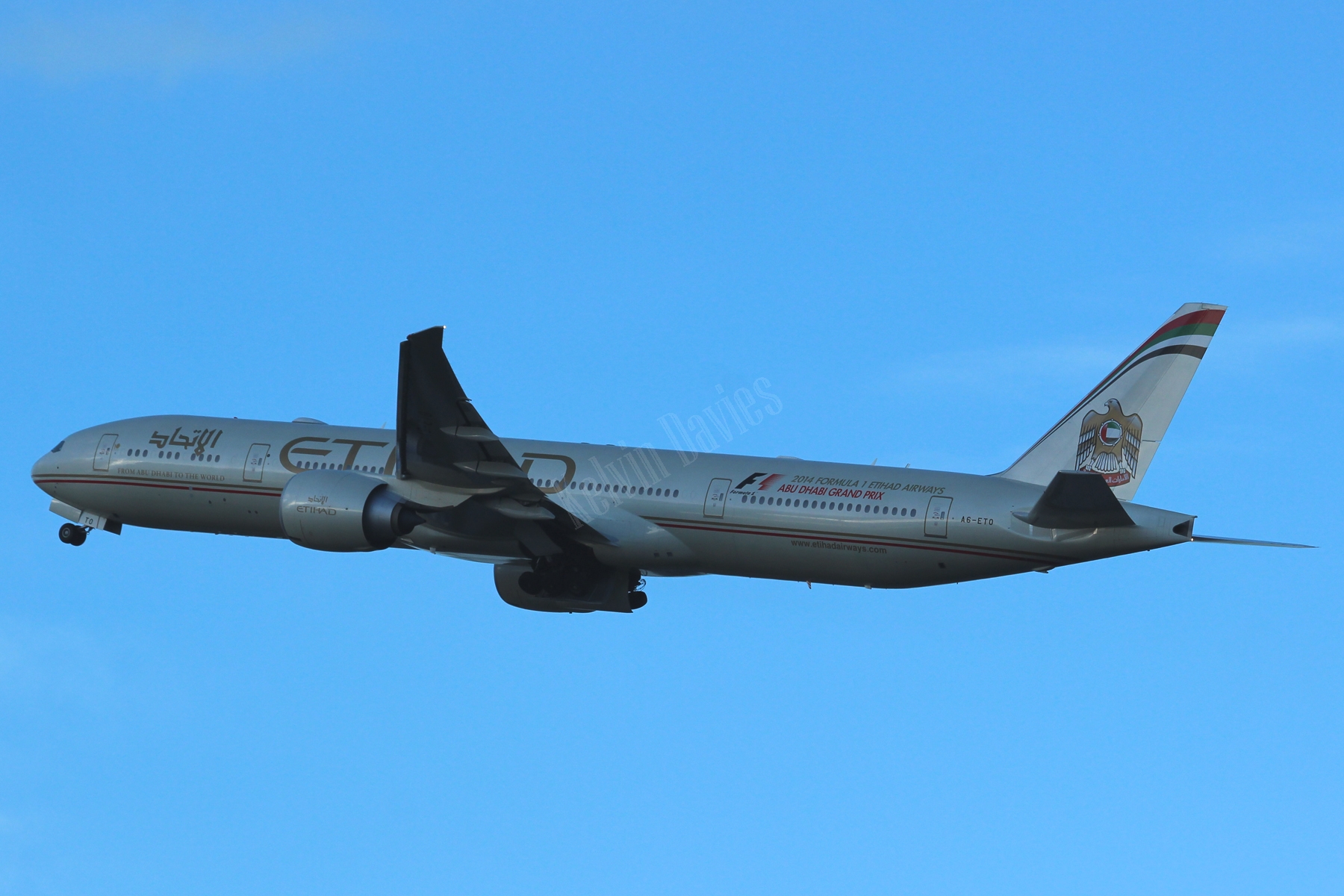 Etihad Airways 777 A6-ETO