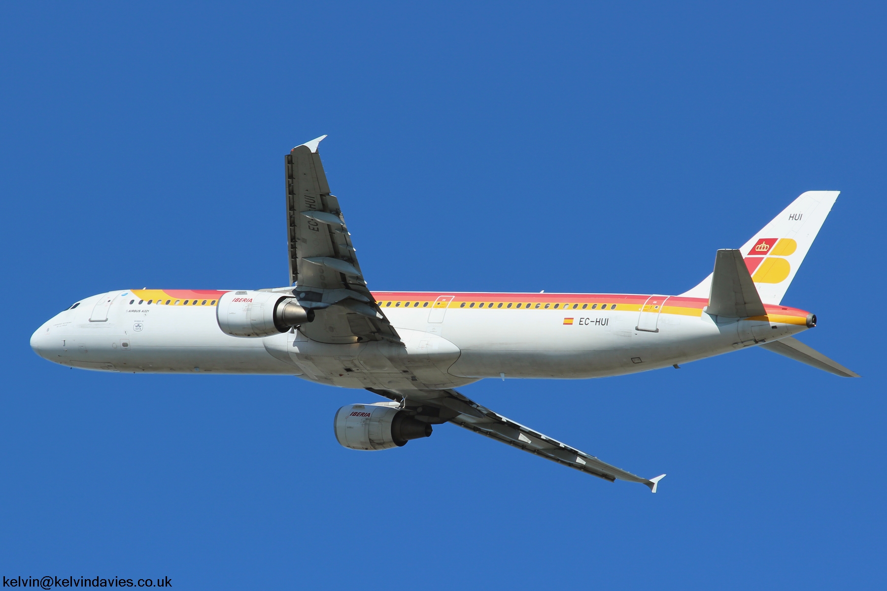 Iberia A321 EC-HUI