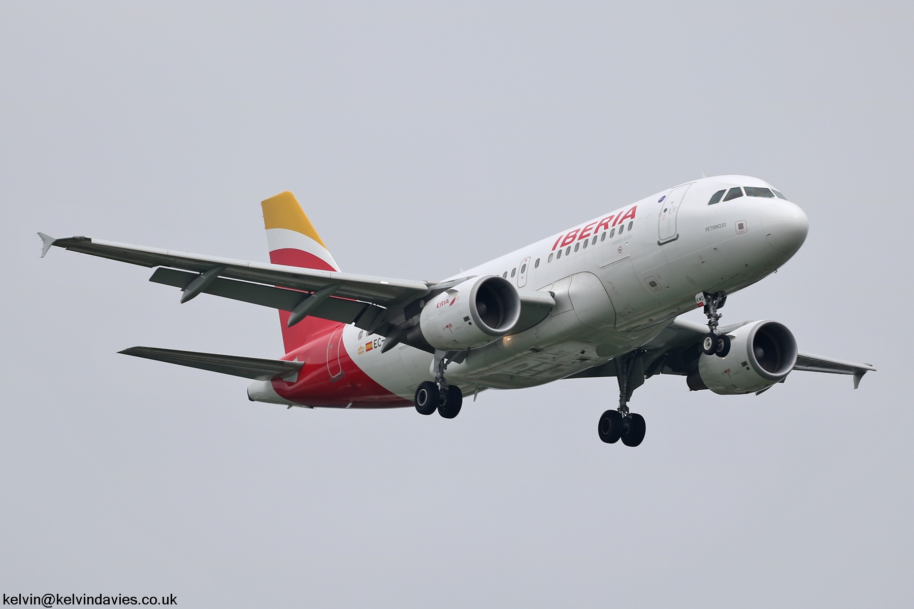 Iberia A319 EC-KMD