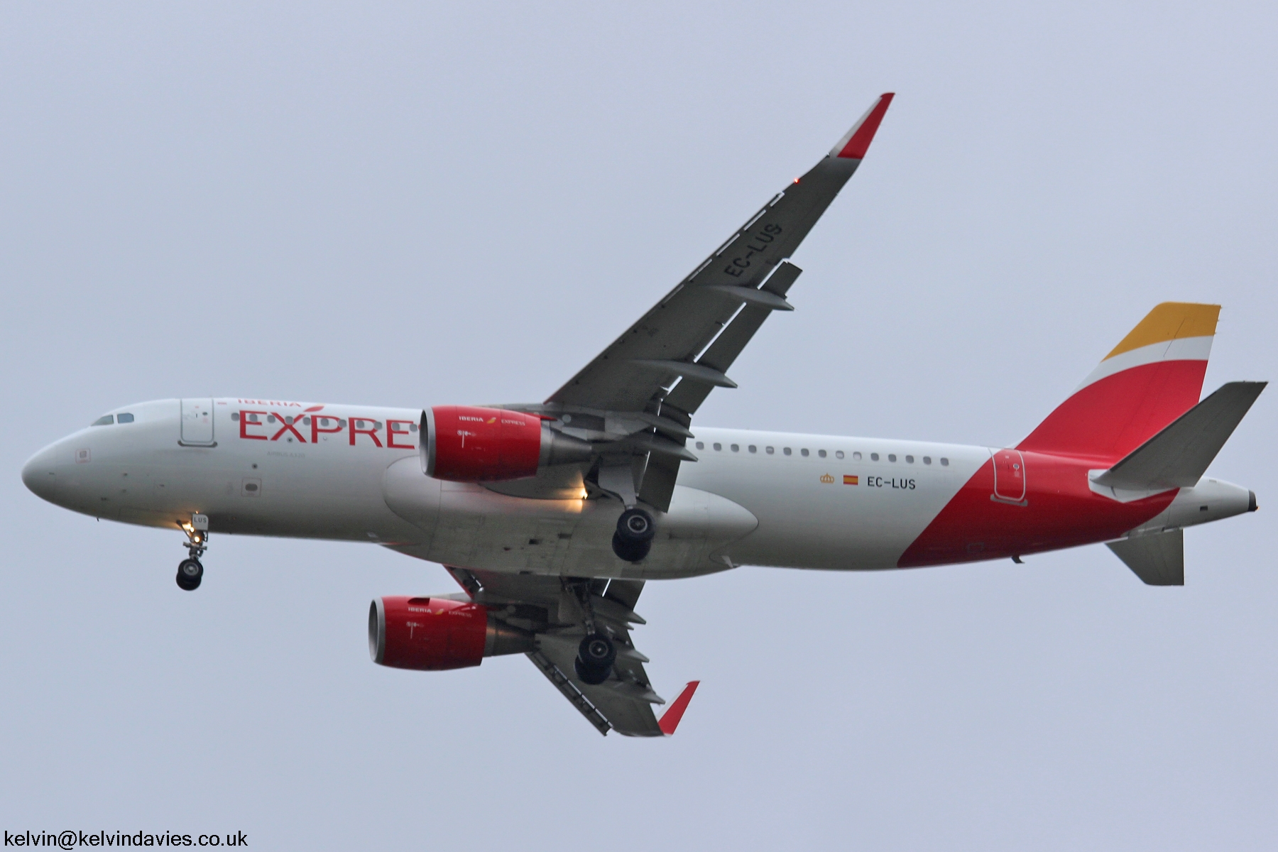 Iberia A320 EC-LUS