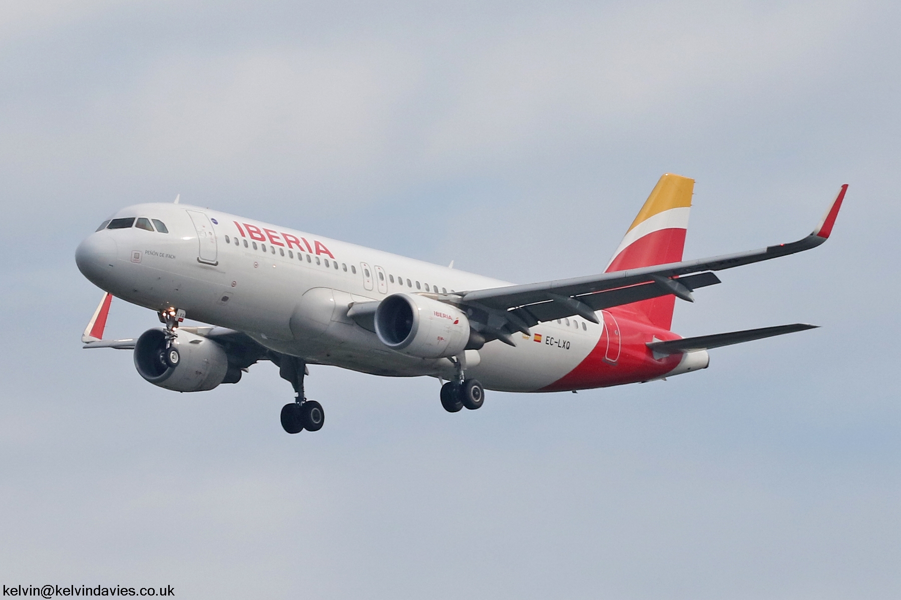 Iberia A320 EC-LXQ