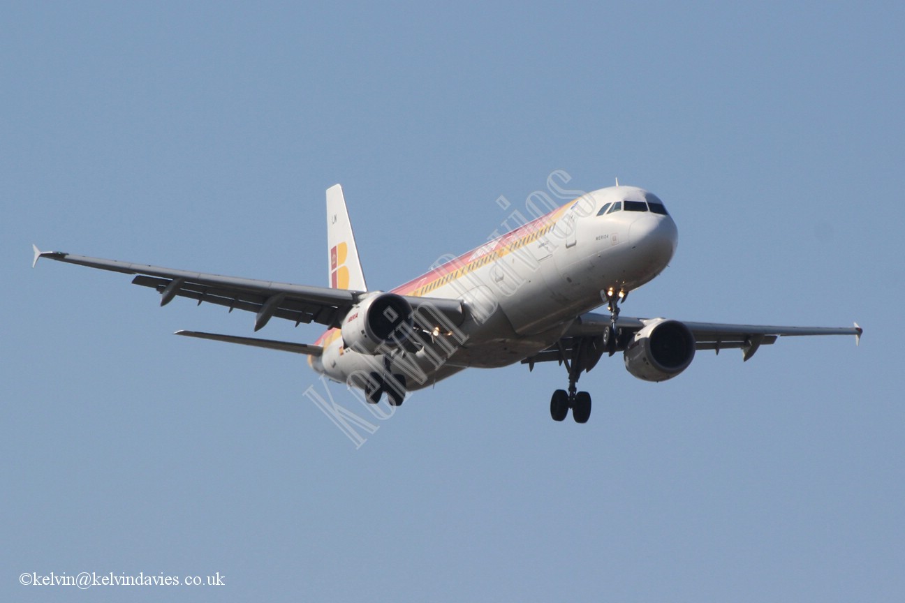 Iberia A321 EC-IJN