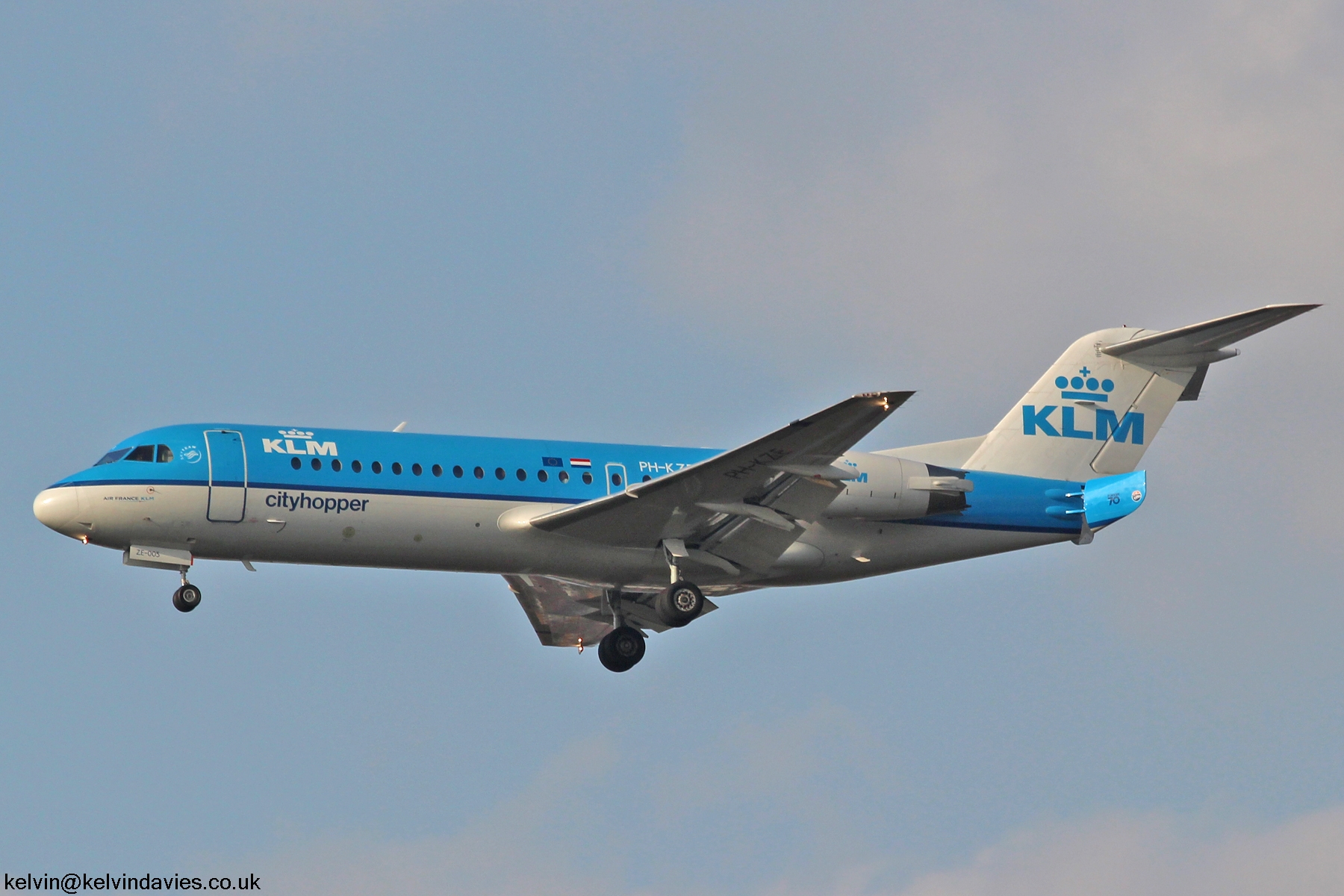 KLM Cityhopper  Fokker F70 PH-KZE