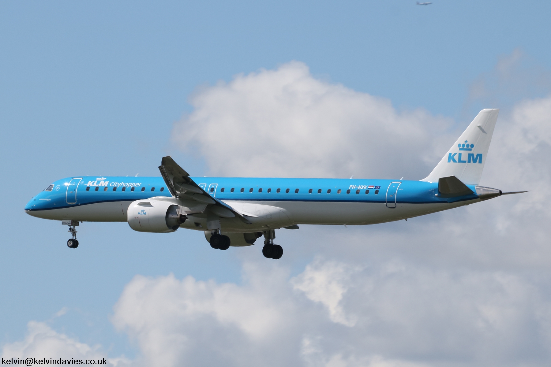 KLM Cityhopper EMB 195 PH-NXK