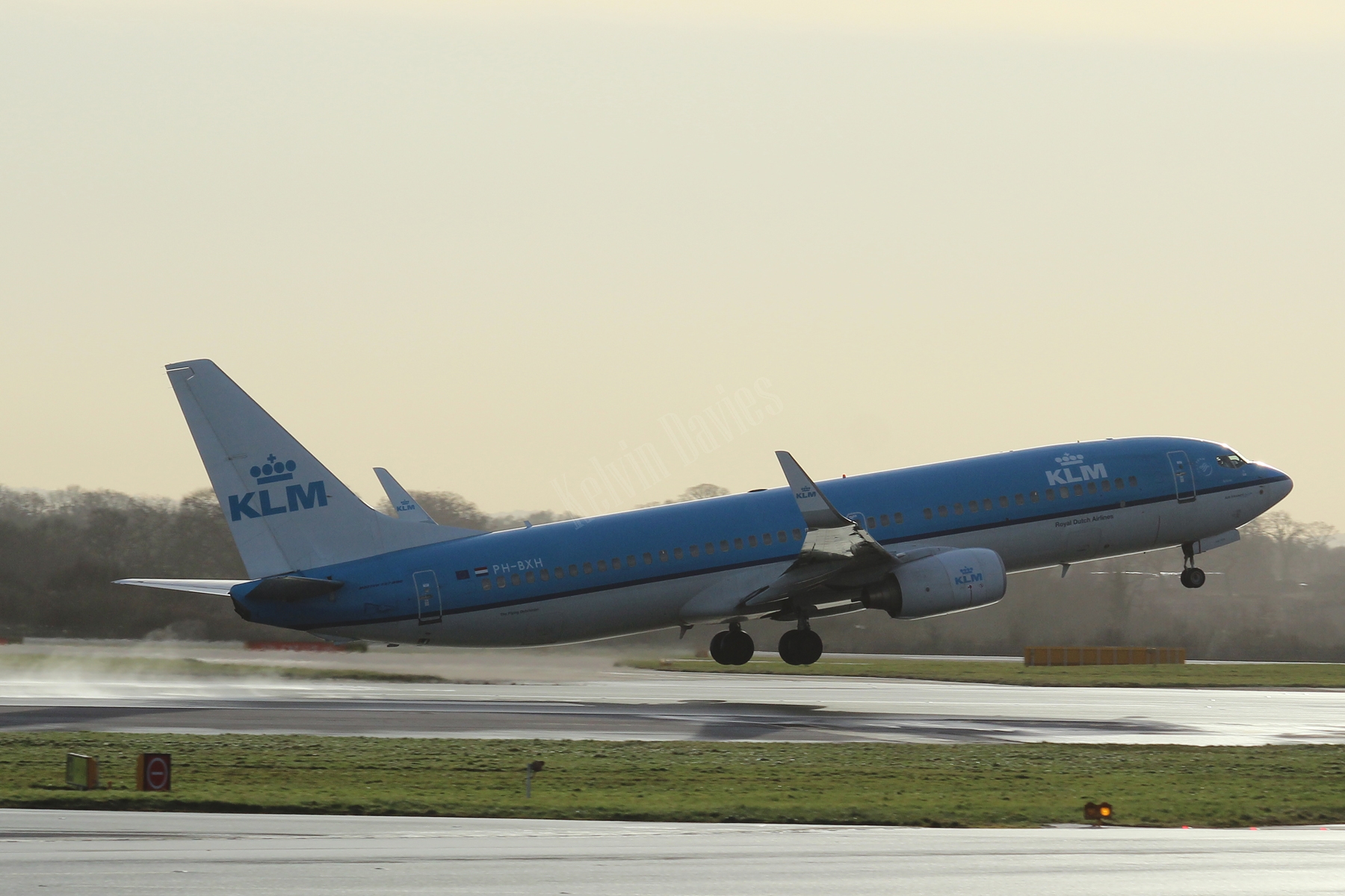 KLM 737 PH-BXH