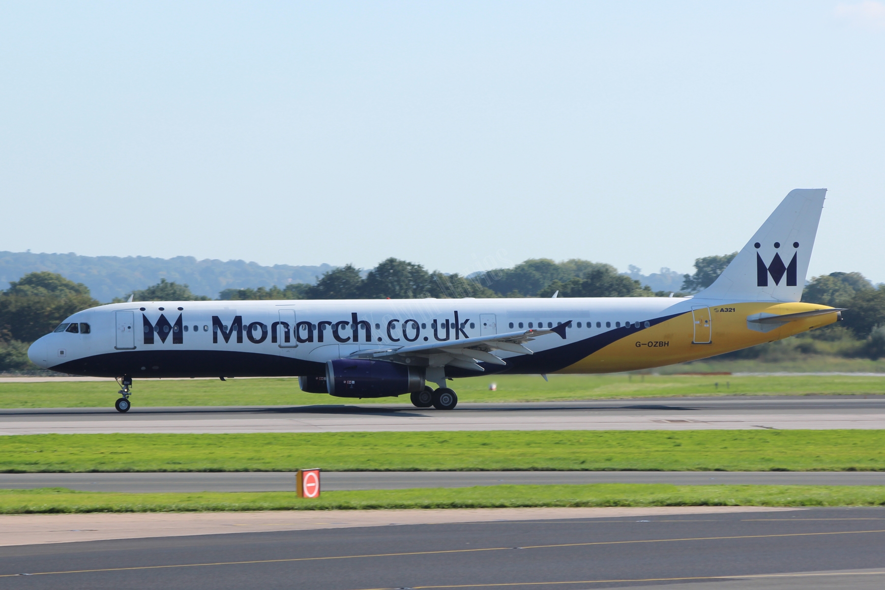 Monarch Airlines A321 G-OZBH