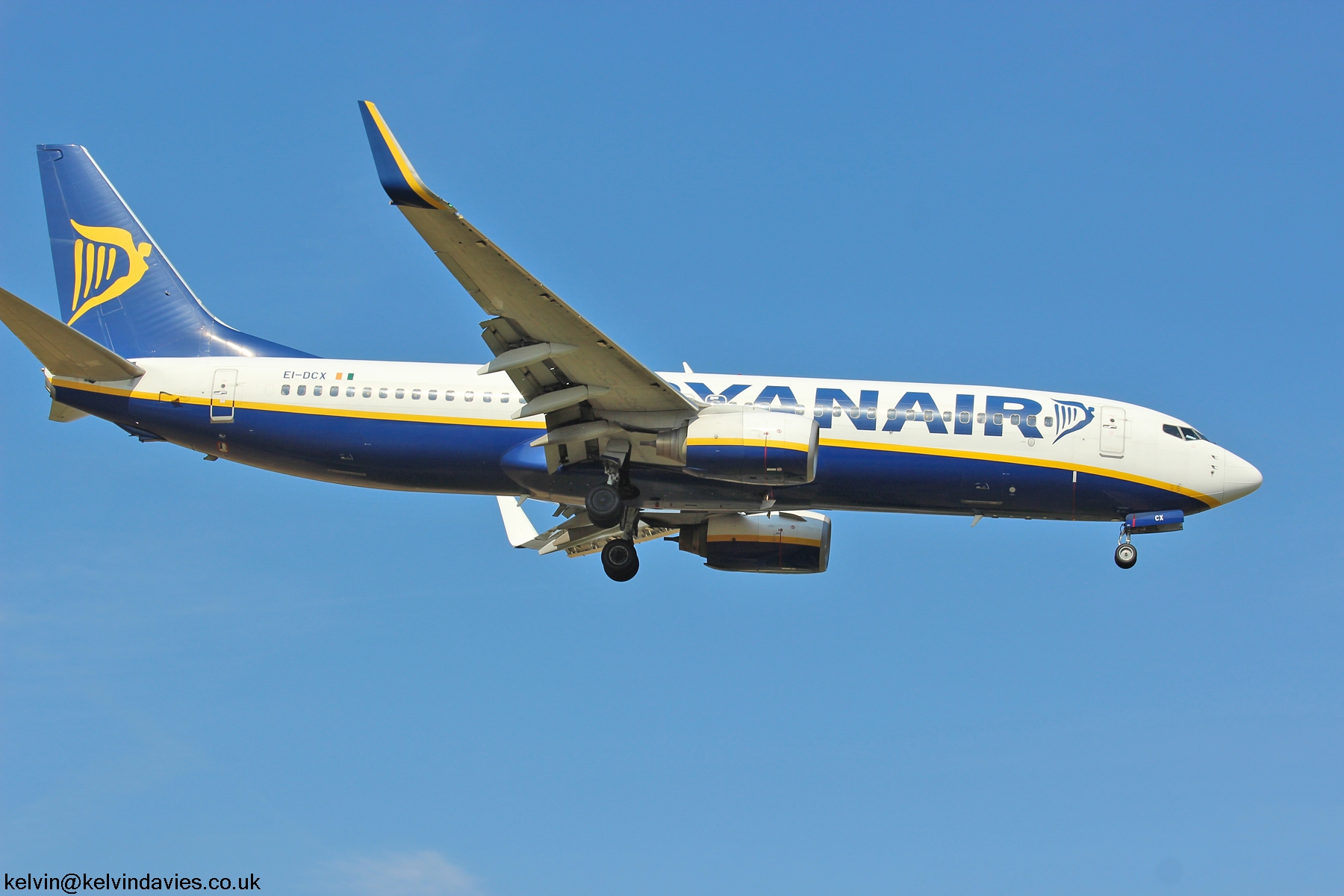 Ryanair 737 EI-DCX