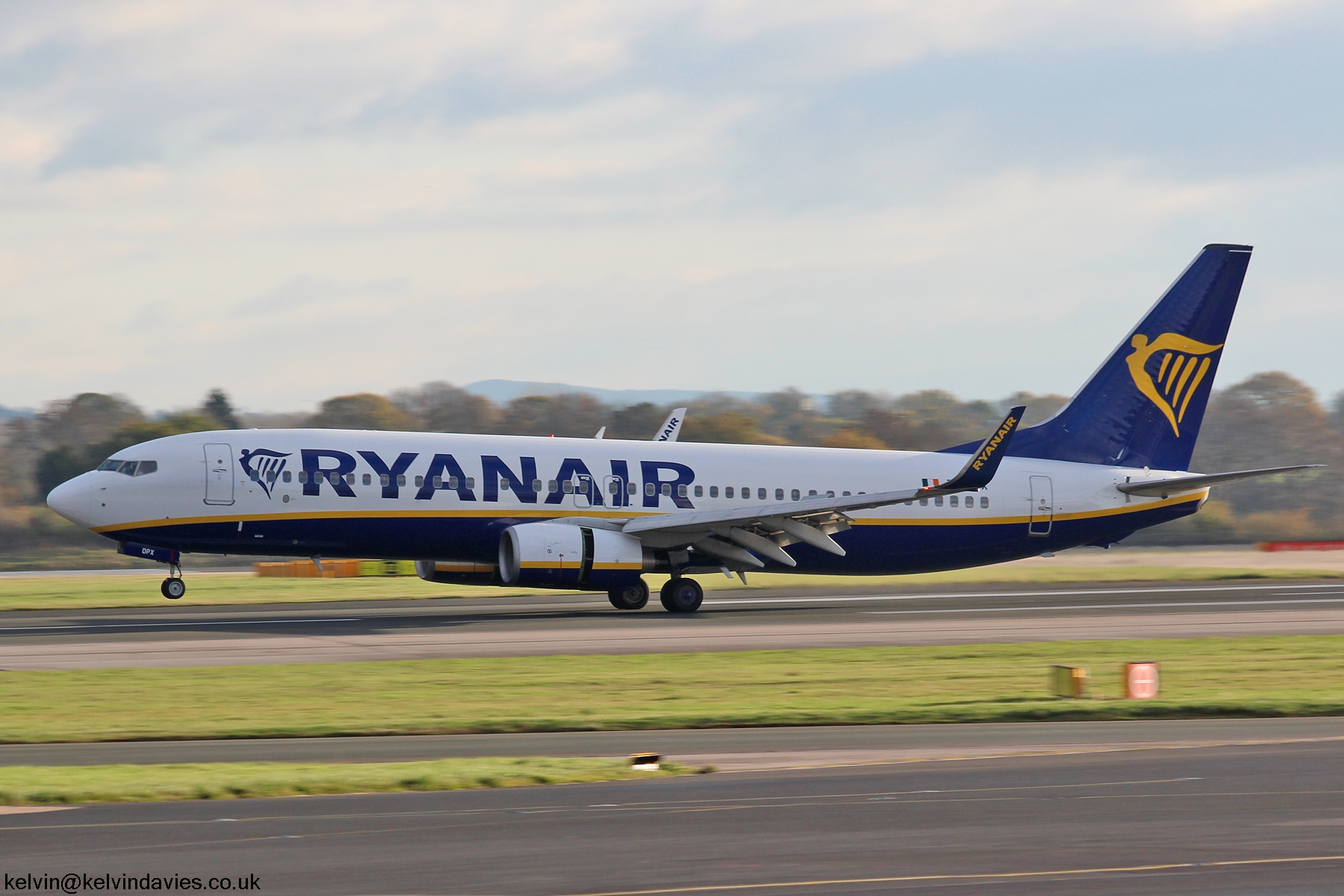 Ryanair 737NG EI-DPX