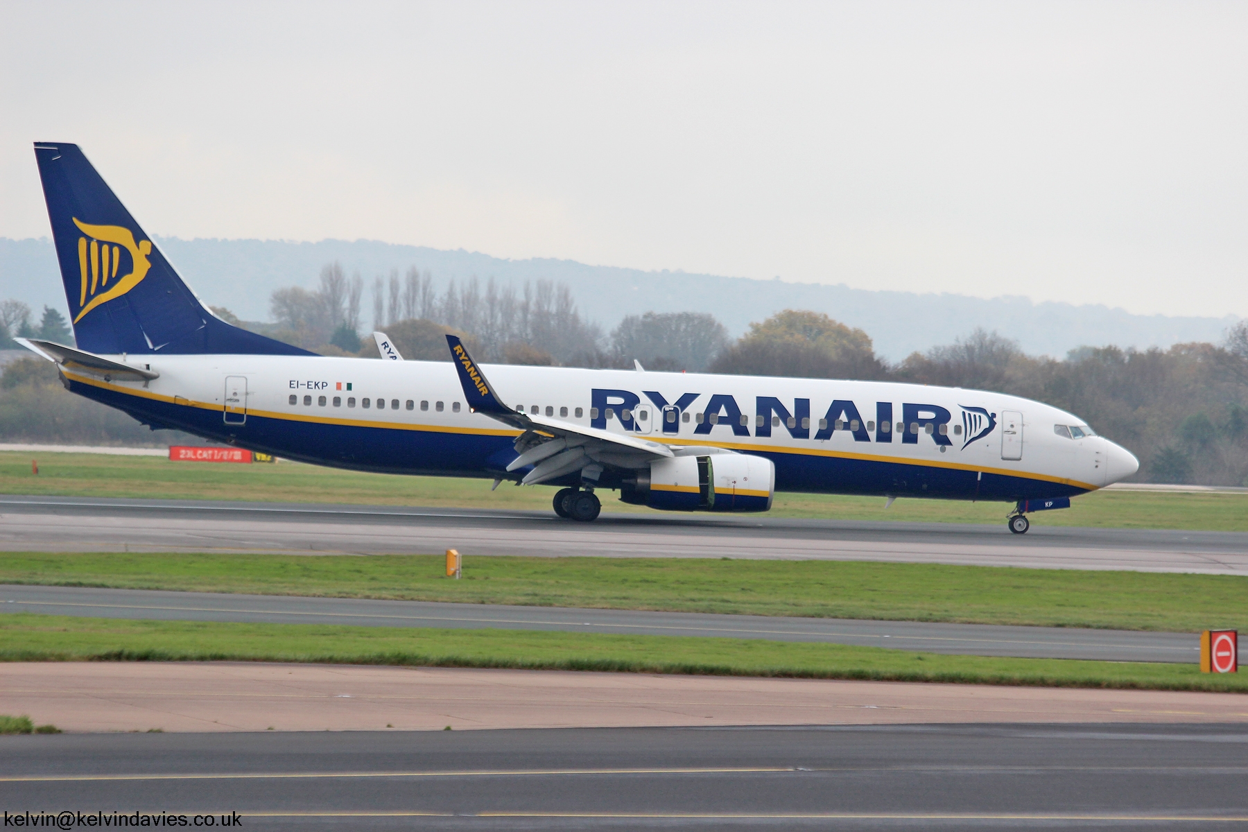 Ryanair 737NG EI-EKP