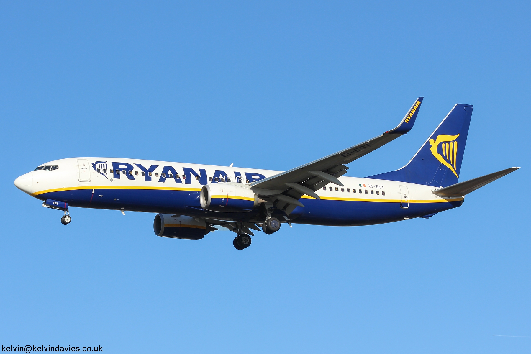 Ryanair B737 EI-EST