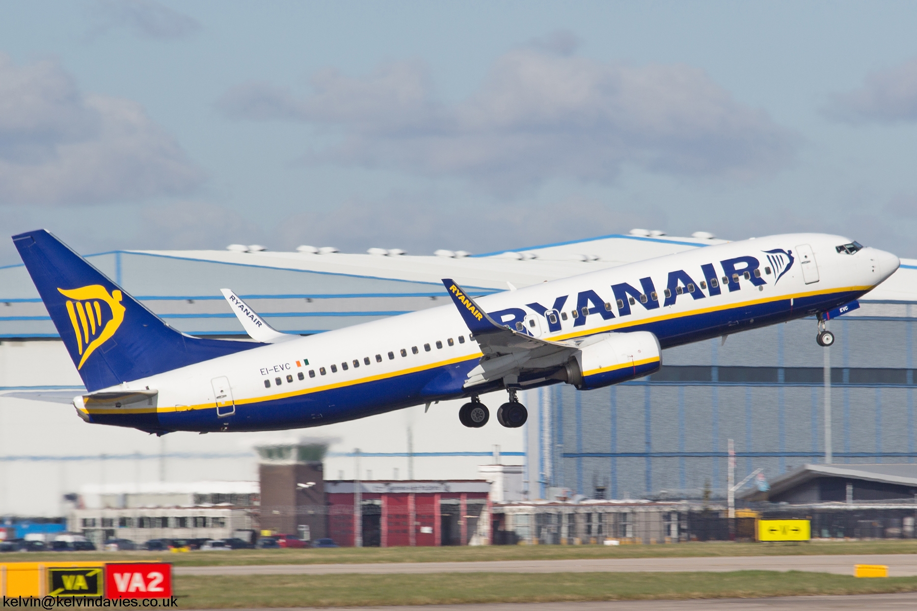 Ryanair 737NG EI-EVC