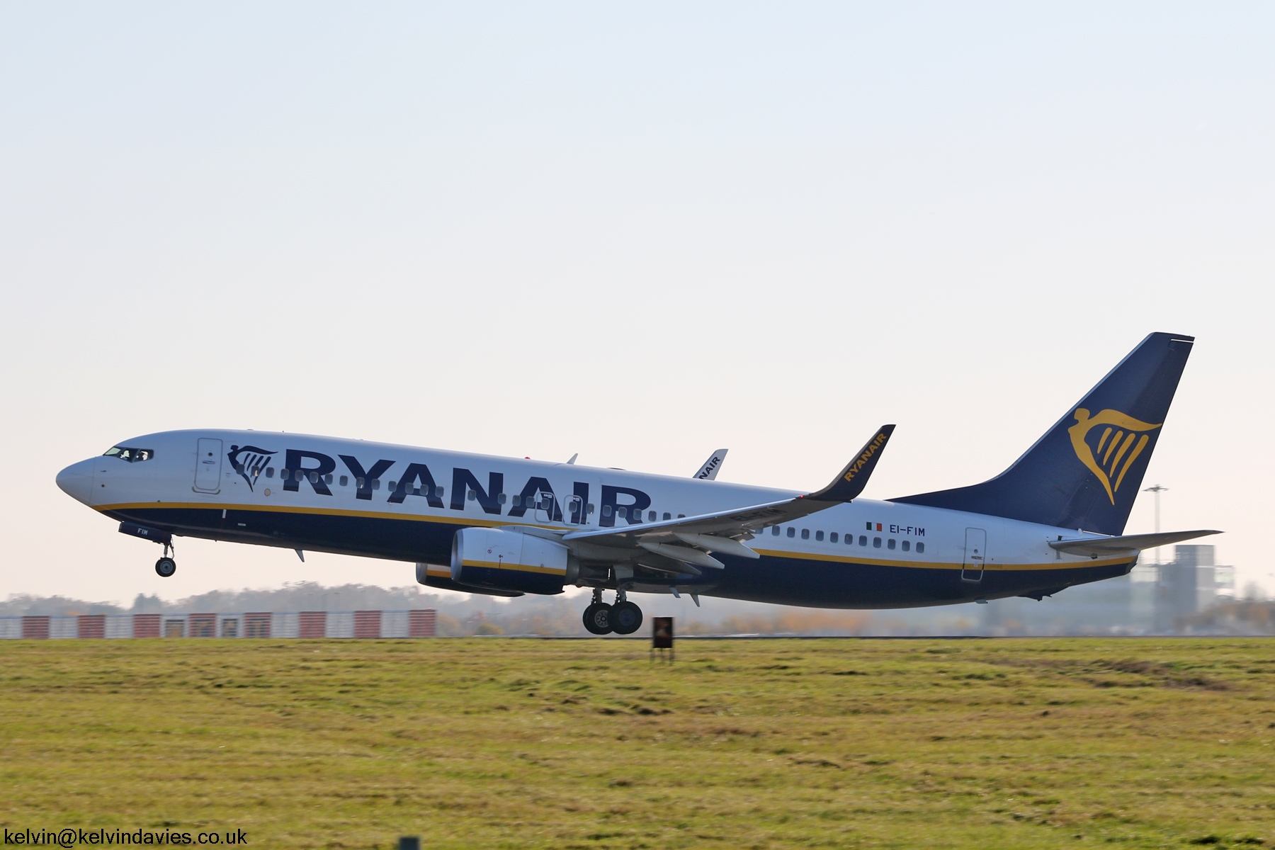 Ryanair 737NG EI-FIM