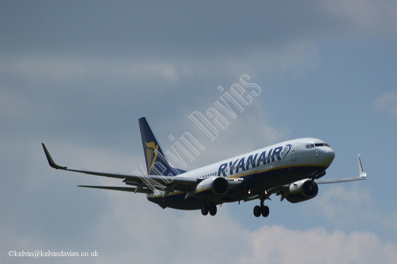 Ryanair 737 EI-DAK