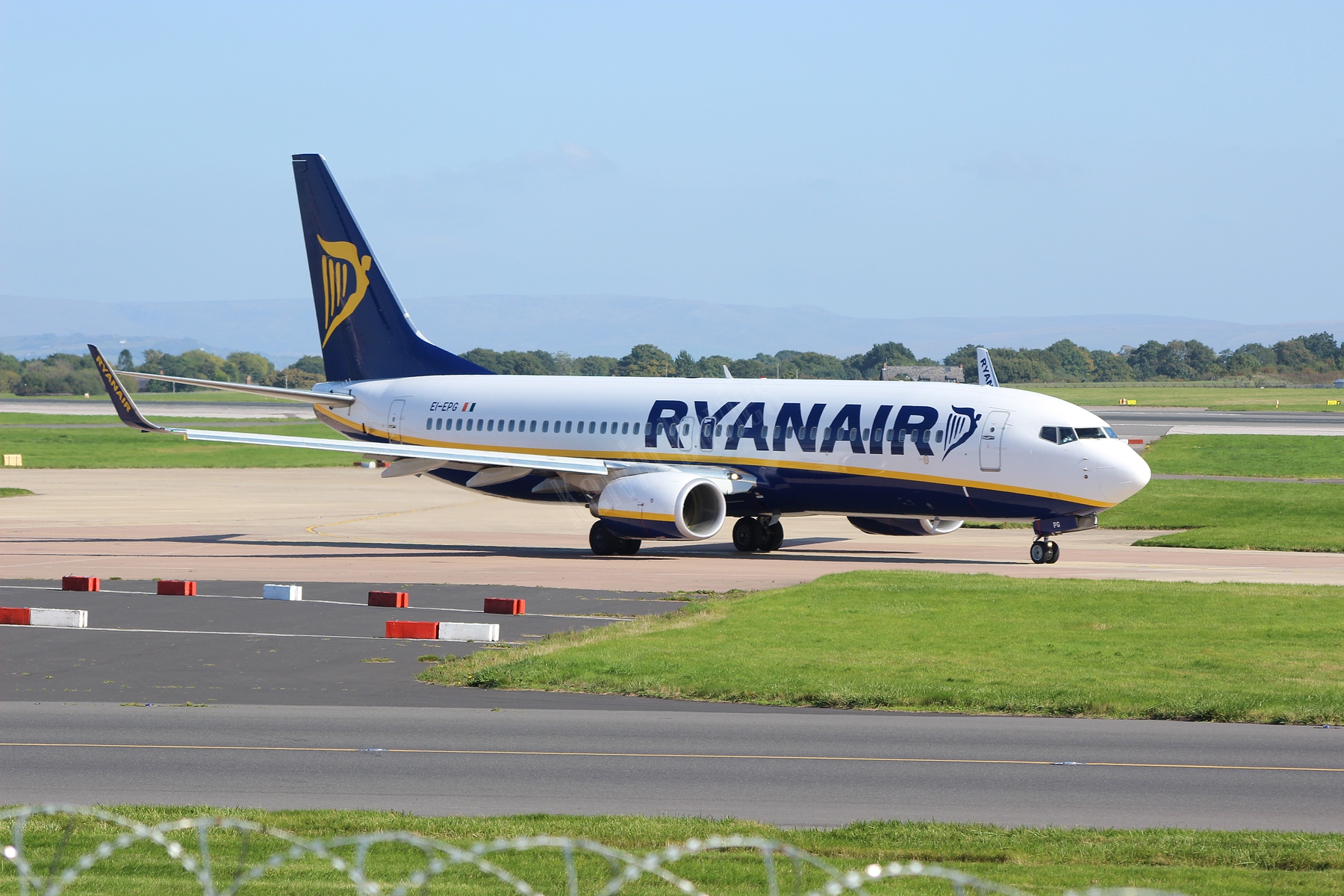 Ryanair 737 EI-EPG