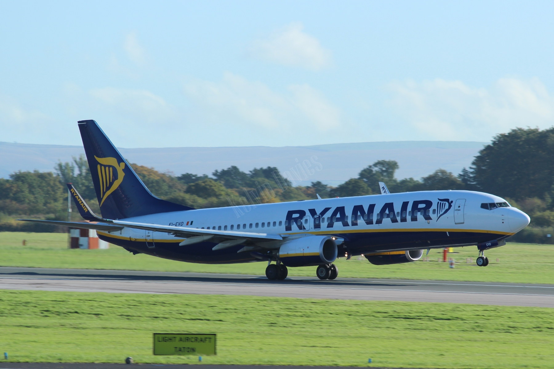 Ryanair 737 EI-EVD