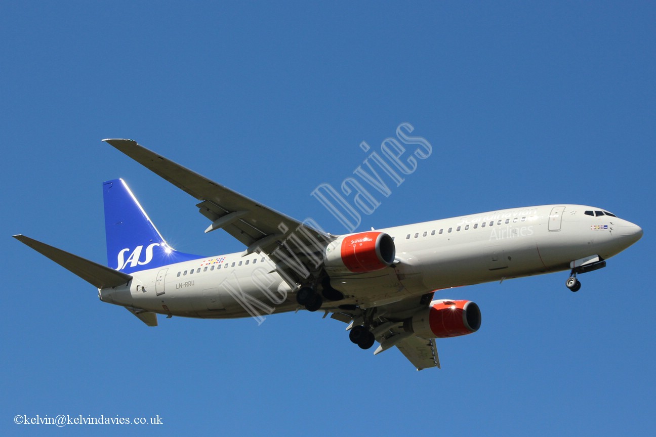 SAS B737 LN-RRU