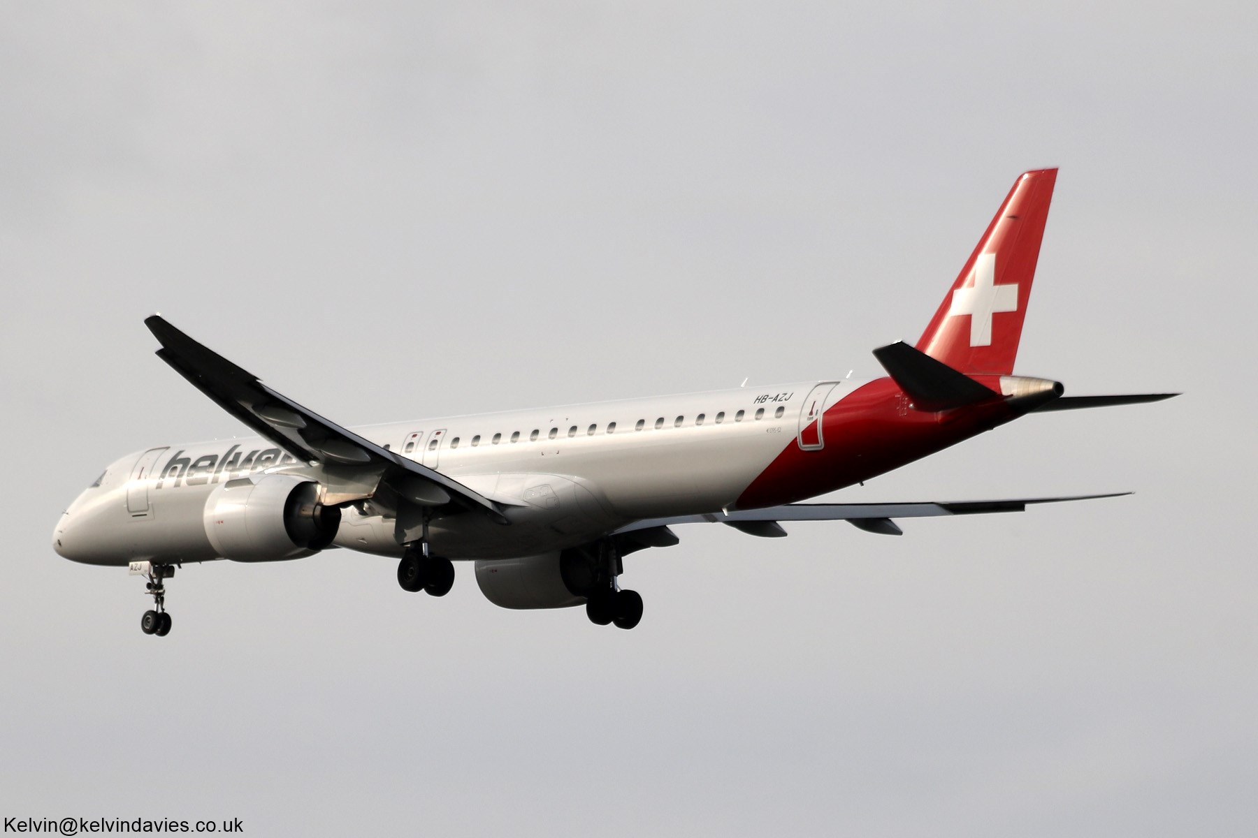 Helvetic Airways EMB-195 HB-AZJ