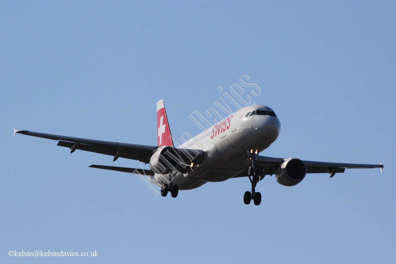 Swiss  A320 HB-IJB