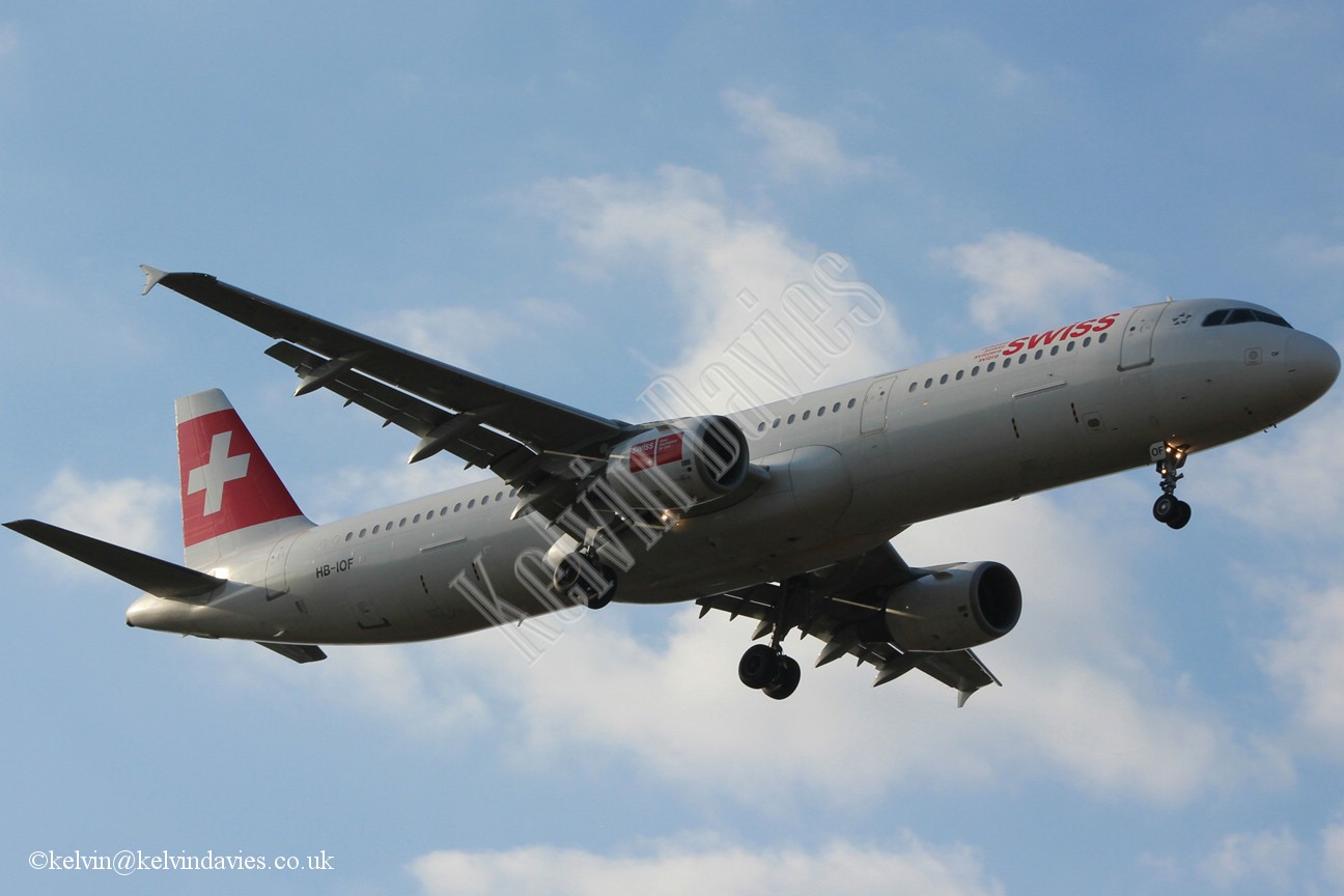 Swiss  A321 HB-IOF