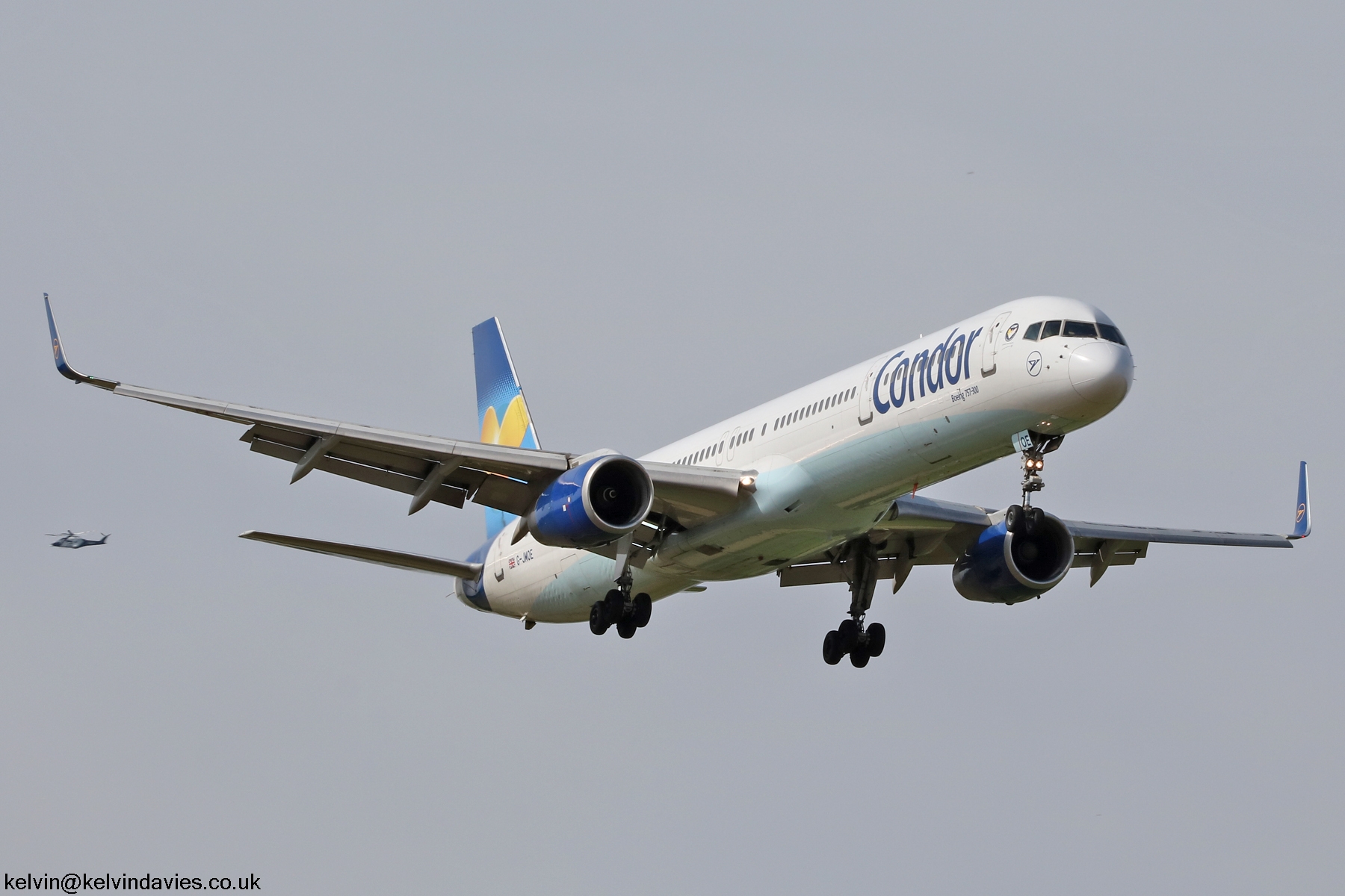 Condor Flugdienst 757 G-JMOE