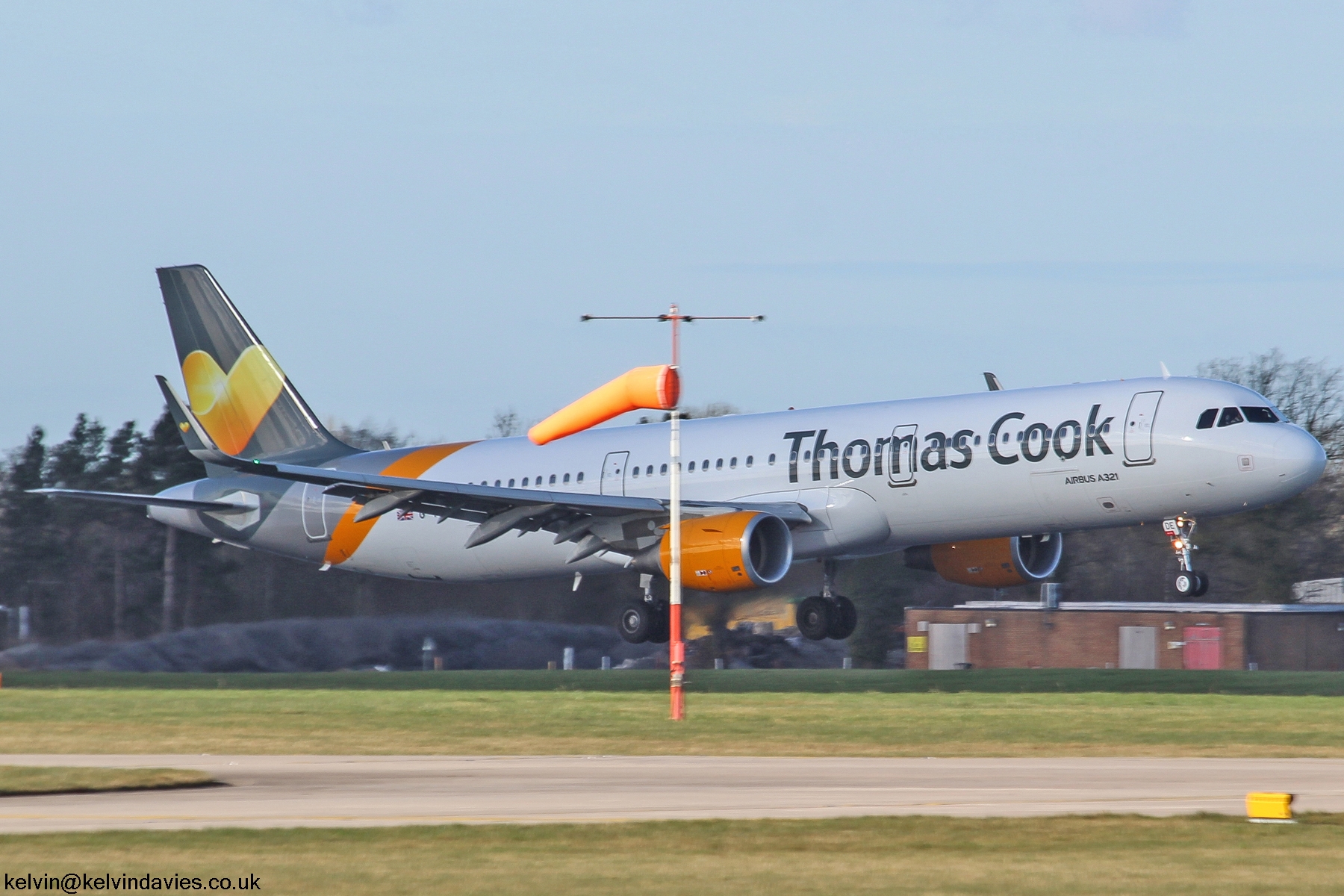 Thomas Cook A321 G-TCDE