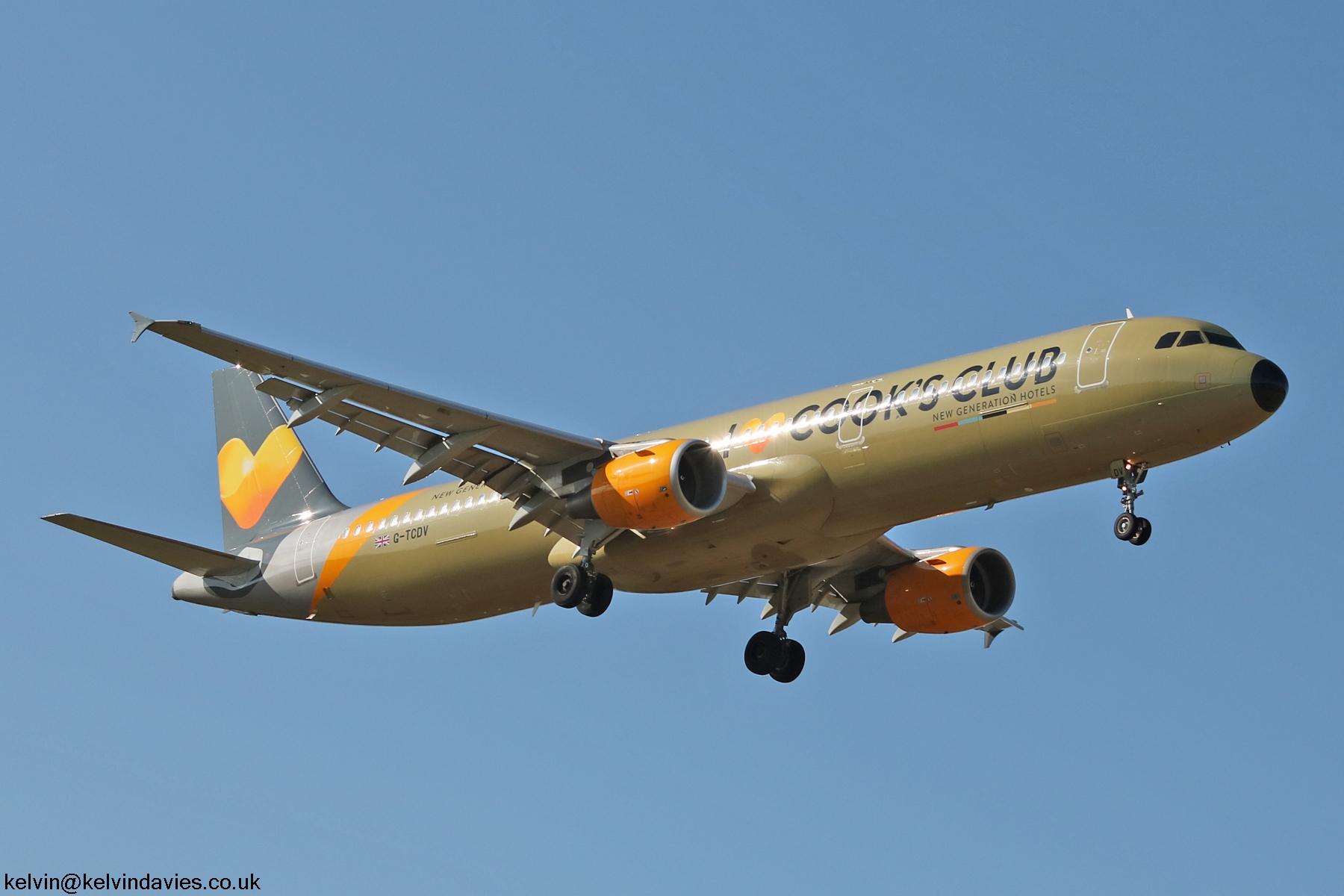 Thomas Cook A321 G-TCDV