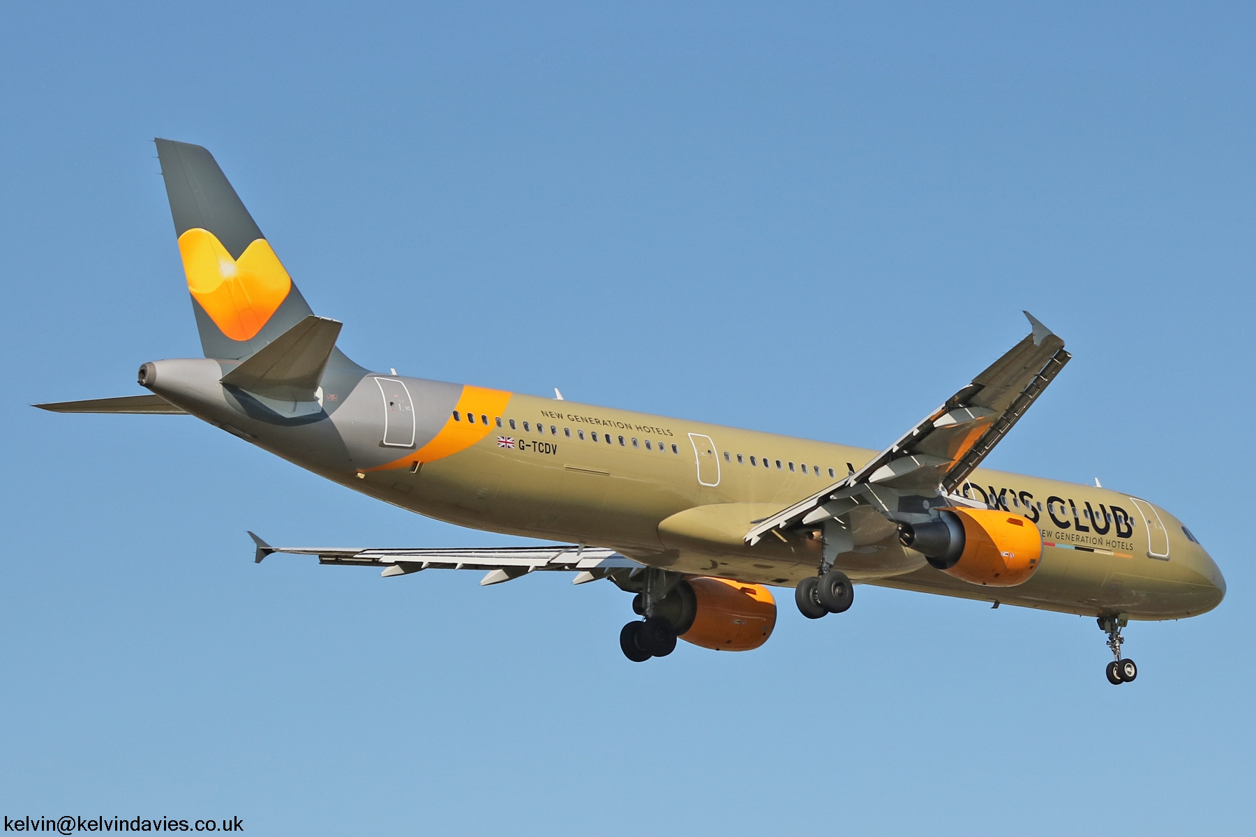 Thomas Cook A321 G-TCDV