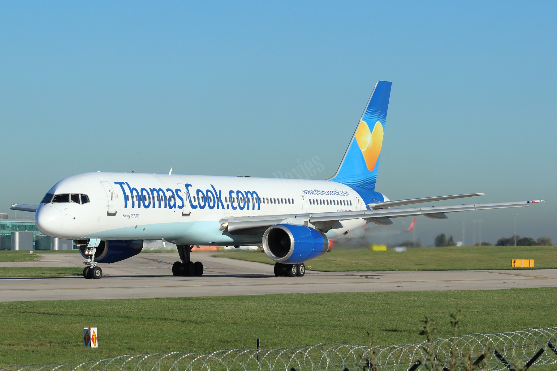 Thomas Cook B757 G-FCLD