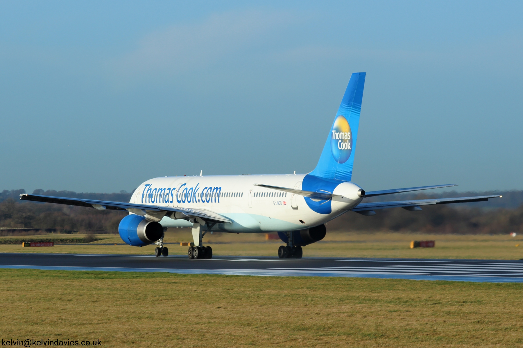 Thomas Cook Airlines 757 G-JMCD