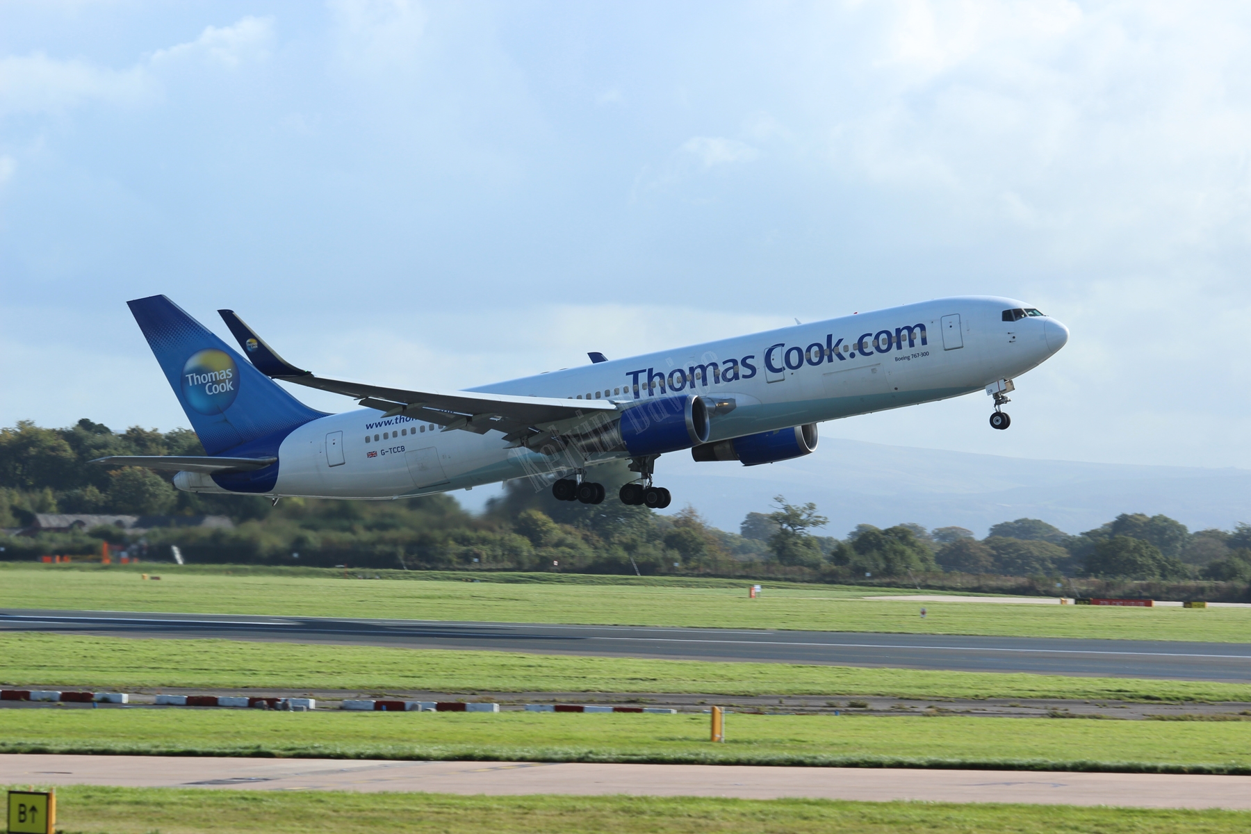 Thomas Cook B767 G-TCCB