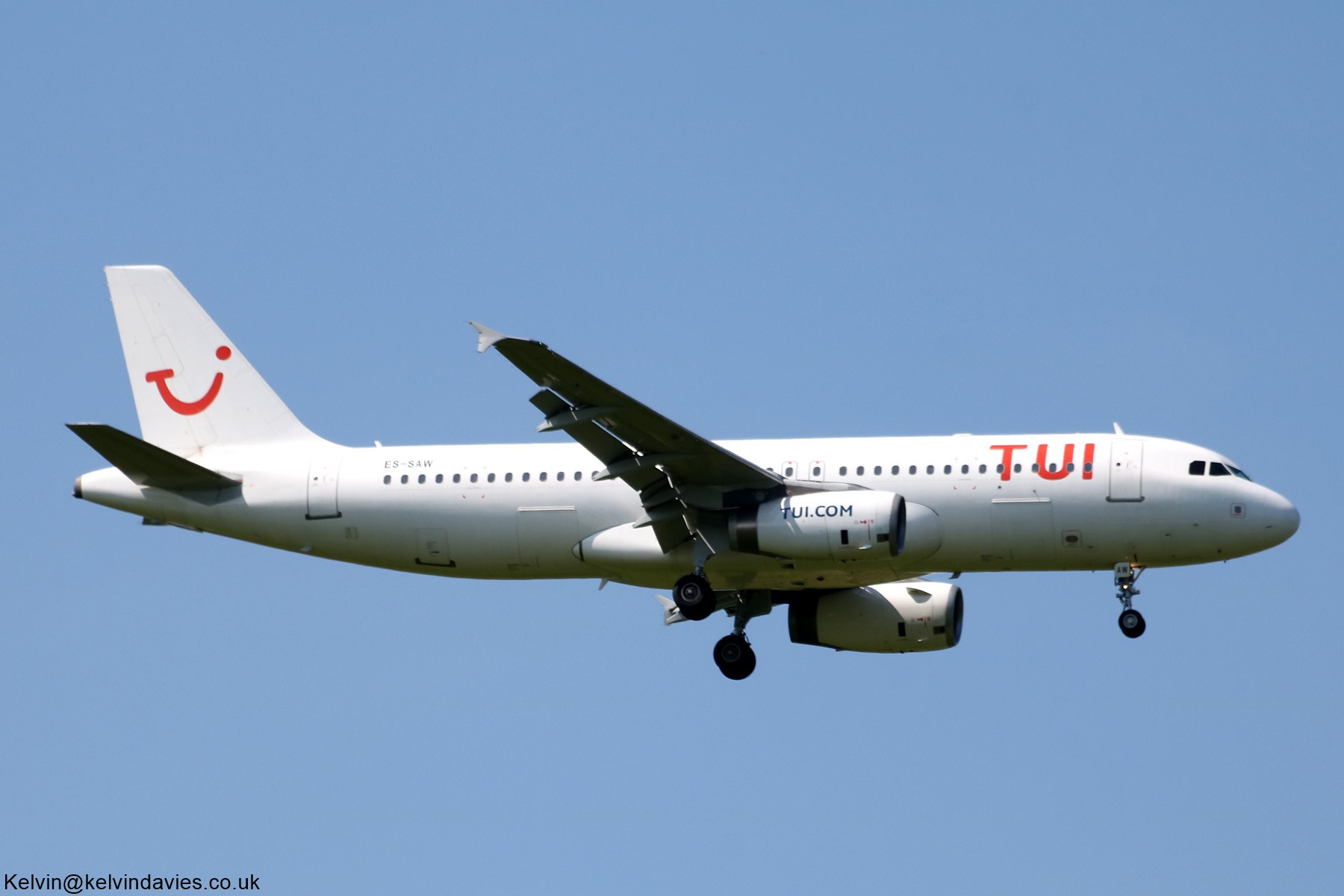 TUI Airways A320 ES-SAW